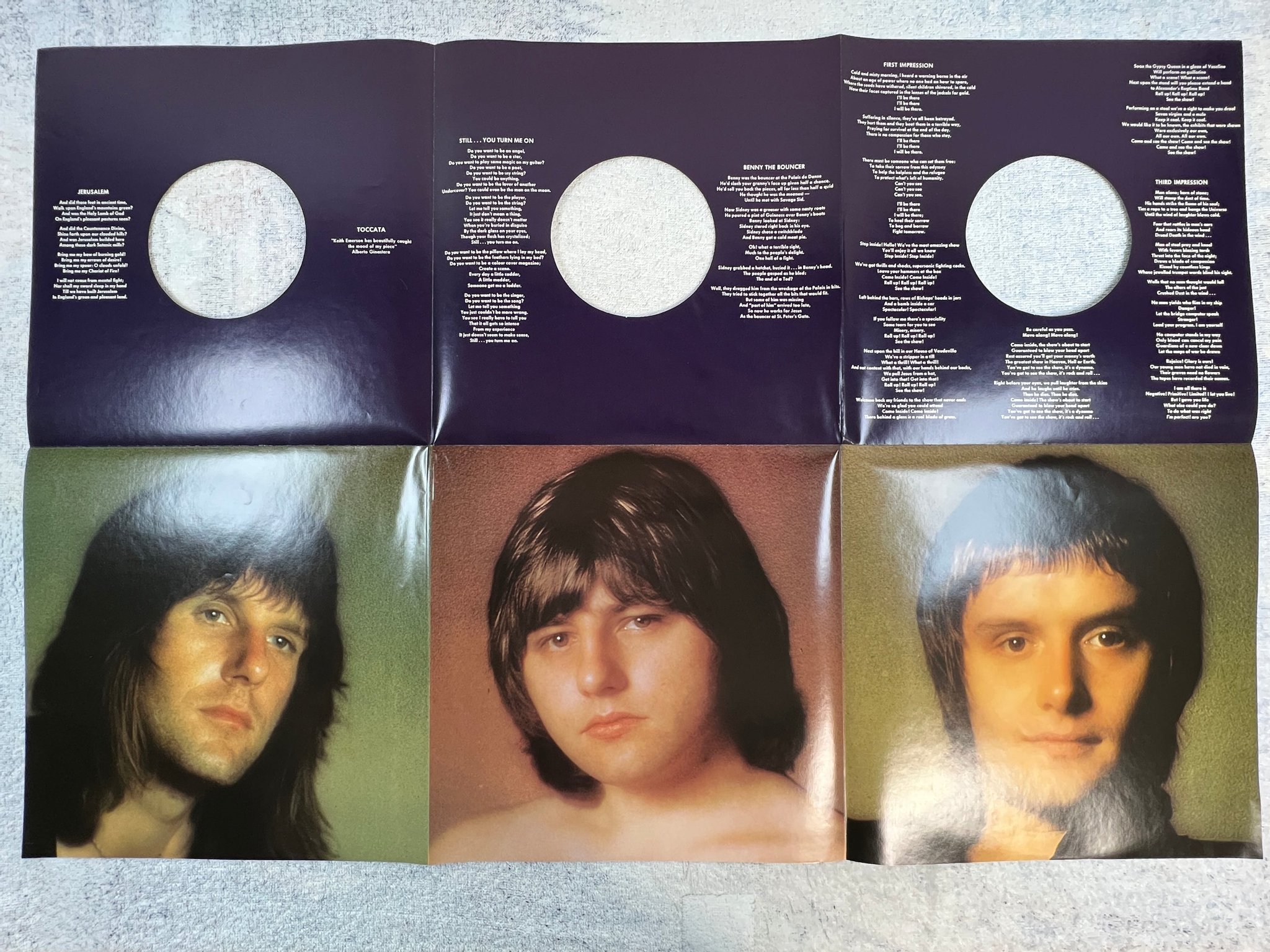 Omslagsbild för skivan EMERSON LAKE & PALMER brain salad surgery LP -73 Ger MANTICORE 87302 IT