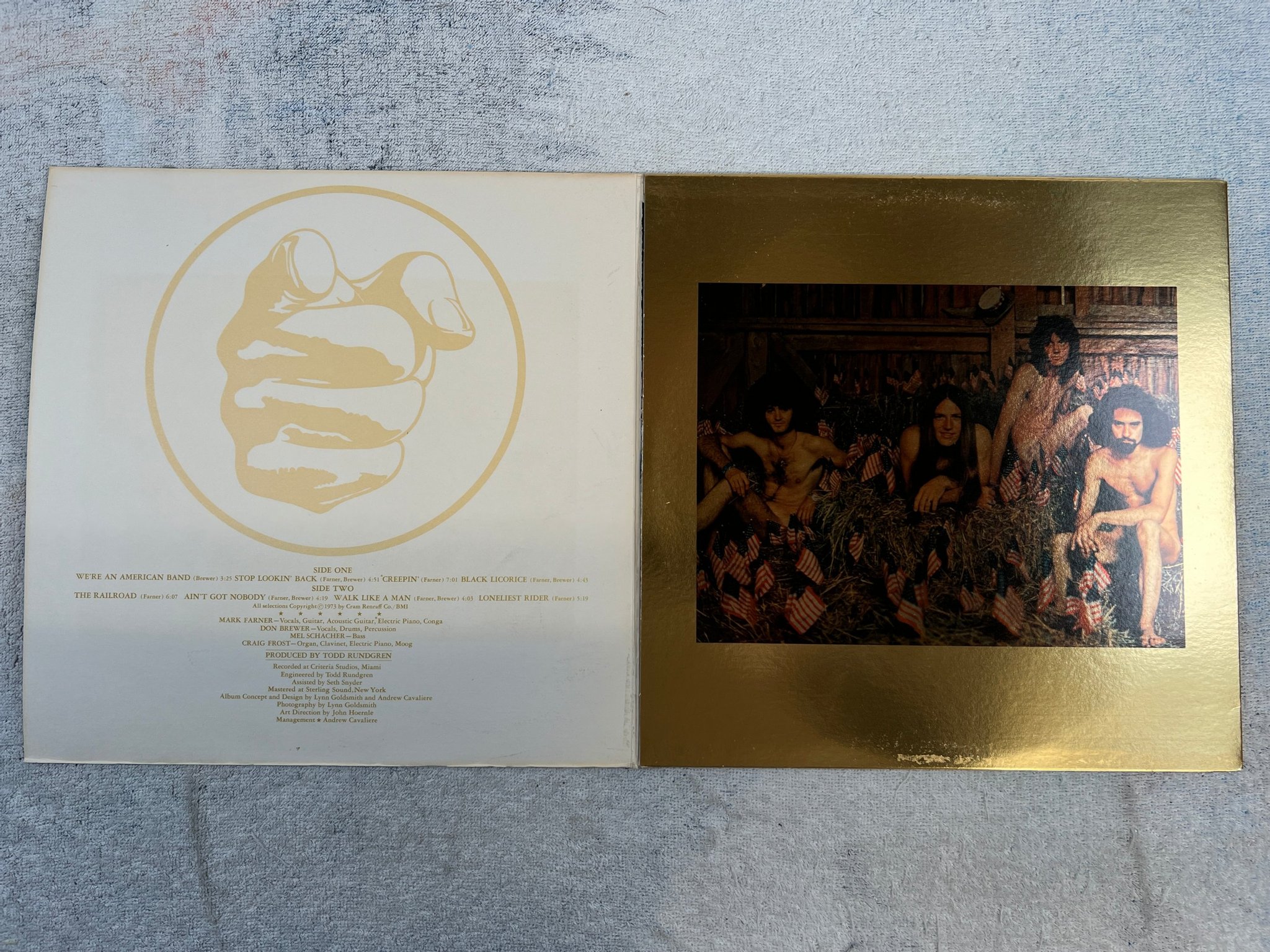 Omslagsbild för skivan GRAND FUNK we're an american band LP -73 US CAPITOL SMAS-11207