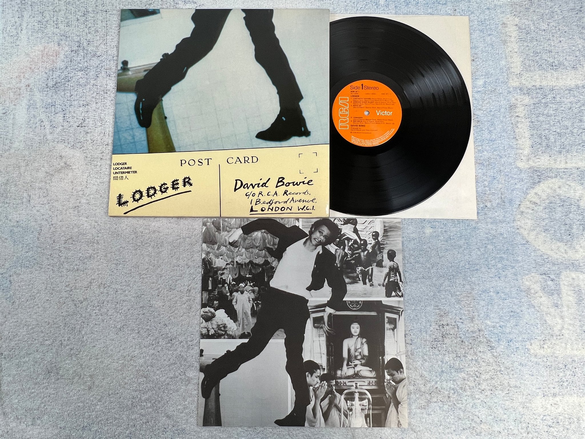 Omslagsbild för skivan DAVID BOWIE lodger LP -79 UK RCA BOW LP 1
