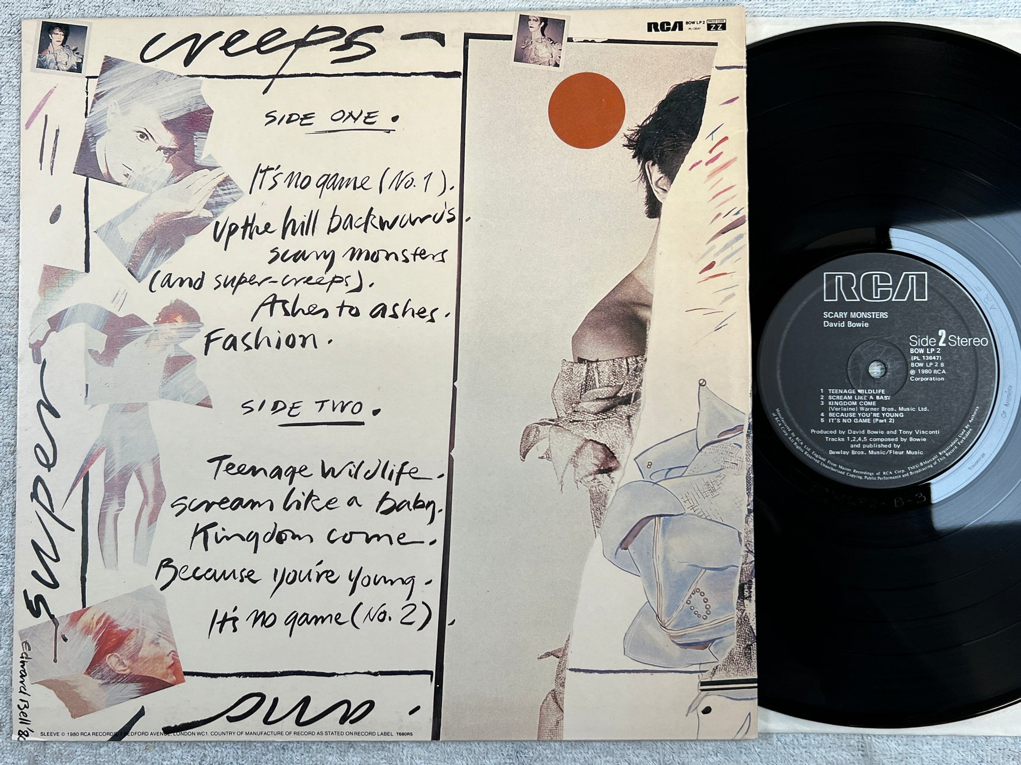 Omslagsbild för skivan DAVID BOWIE scary monsters LP -80 UK RCA BOW LP 2