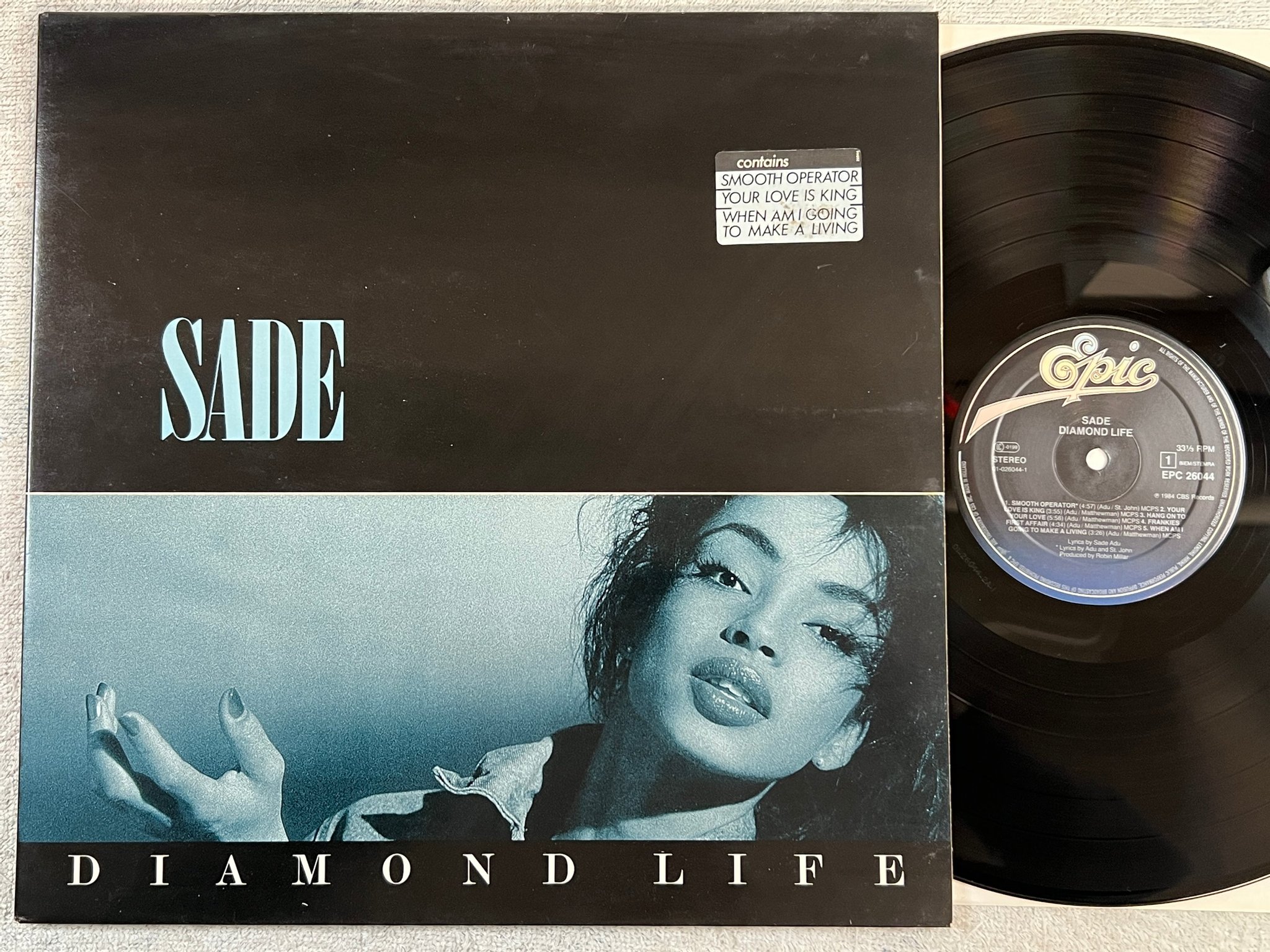 Omslagsbild för skivan SADE diamond life LP -84 Hol EPIC EPC 26044