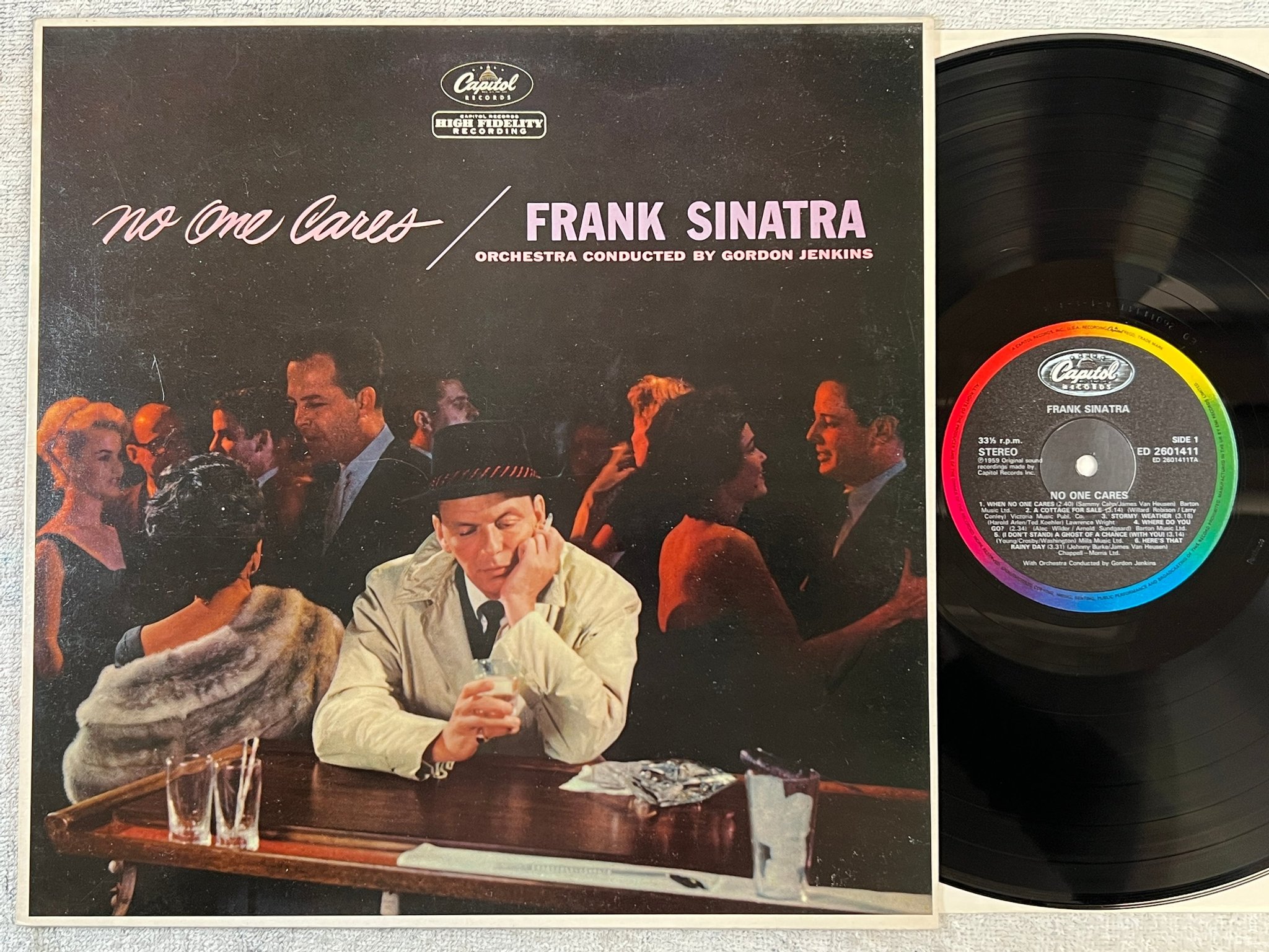 Omslagsbild för skivan FRANK SINATRA no one cares LP re CAPITOL ED 2601411