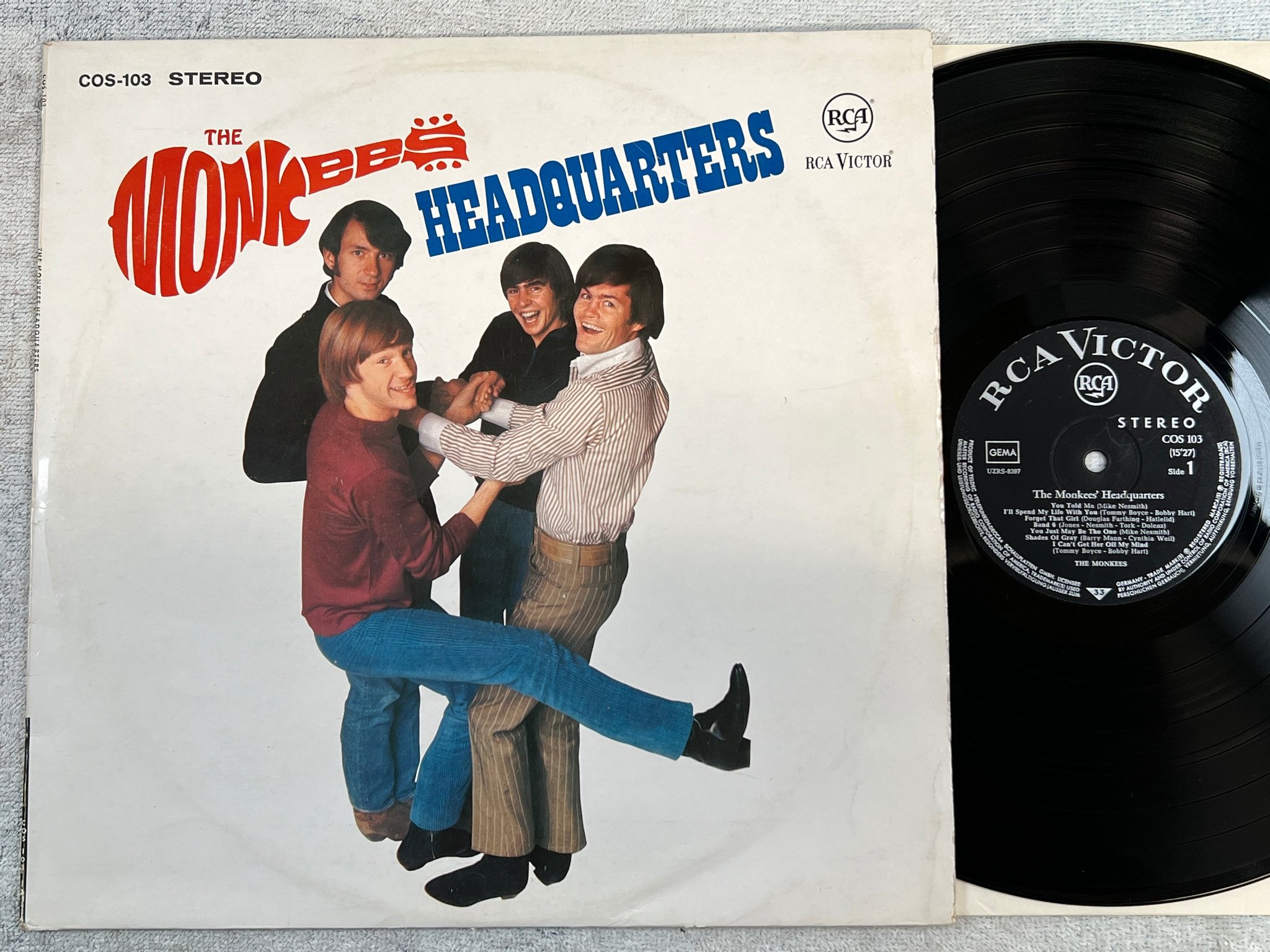 Omslagsbild för skivan THE MONKEES headquarters LP -67 Ger RCA COS-103 