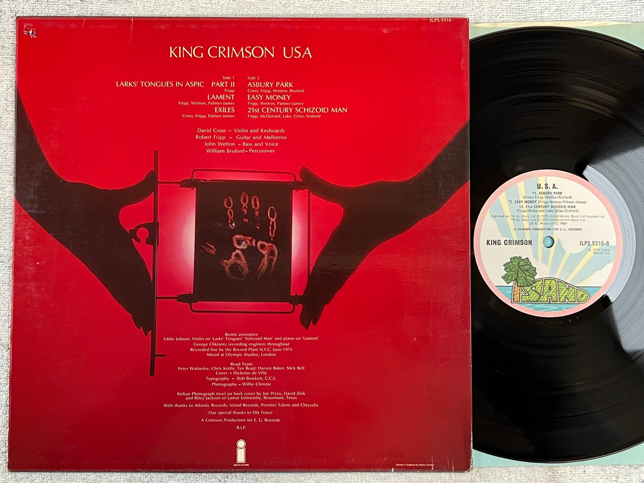 Omslagsbild för skivan KING CRIMSON U.S.A. LP -75 UK ISLAND ILPS 9316