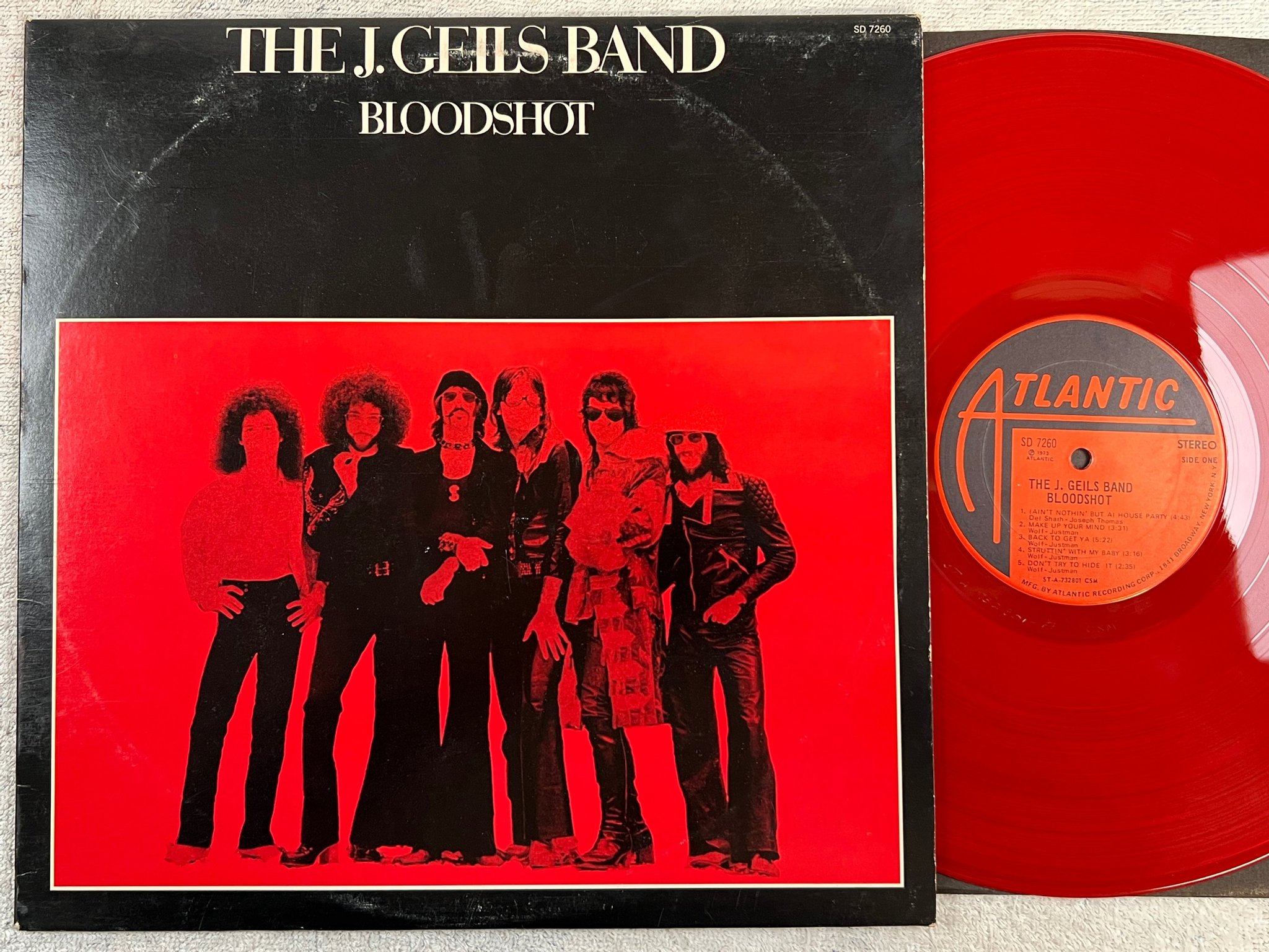 Omslagsbild för skivan THE J GEILS BAND bloodshot LP -73 US ATLANTIC SD 7260 red vinyl