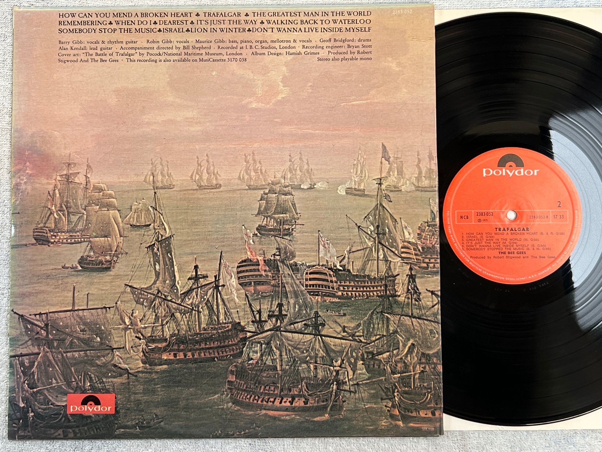 Omslagsbild för skivan THE BEE GEES trafalgar LP -71 ncb POLYDOR 2383 052