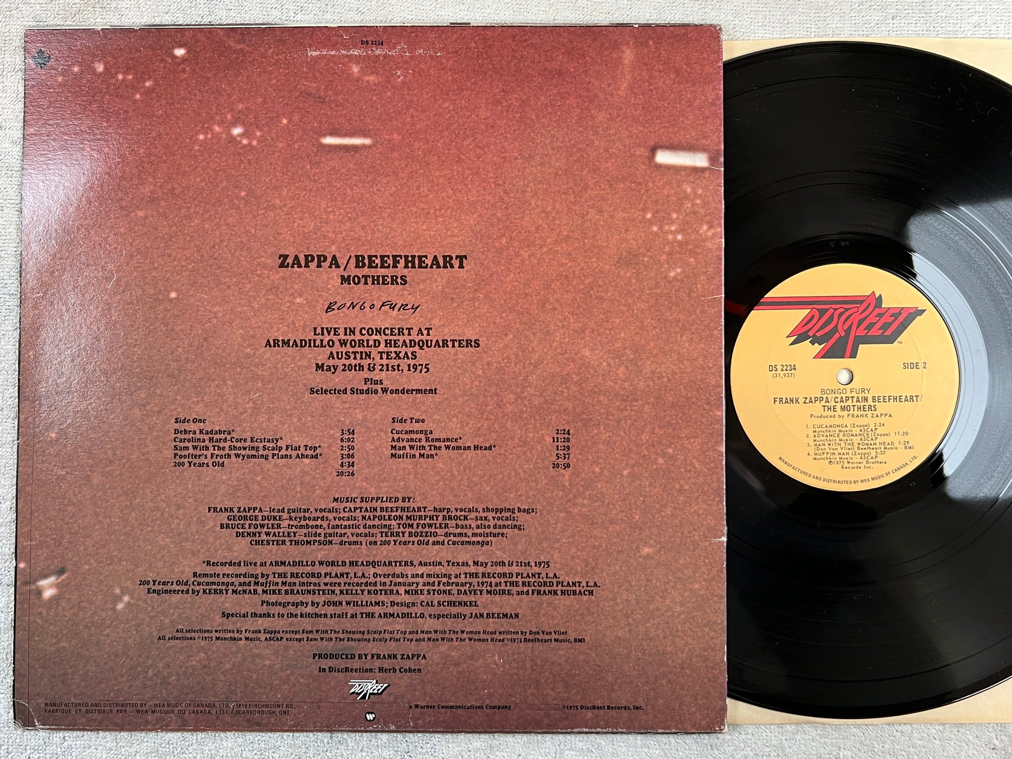 Omslagsbild för skivan FRANK ZAPPA / CAPTAIN BEEFHEART bongo fury LP -75 Can DISCREET DS 2234