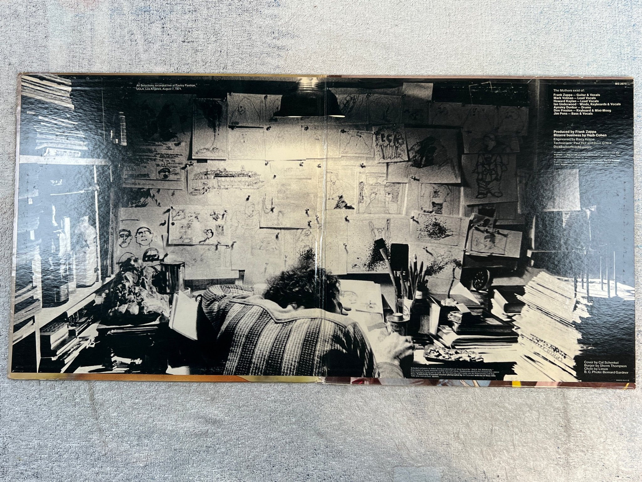 Omslagsbild för skivan THE MOTHERS just another band from L.A. LP -72 US BIZARRE MS 2075
