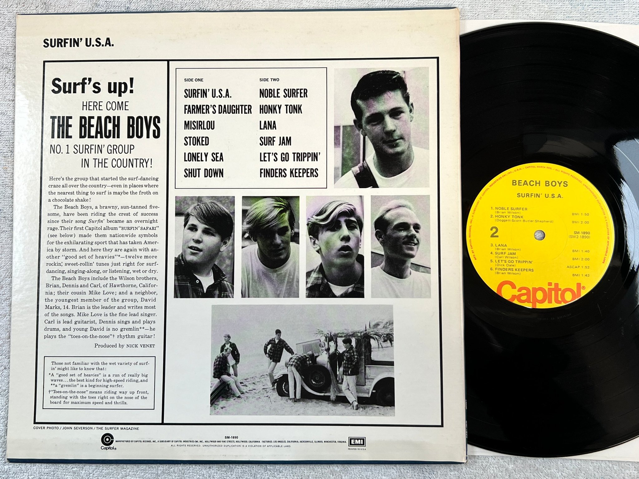 Omslagsbild för skivan THE BEACH BOYS surfin U.S.A.  LP US CAPITOL SM-1890