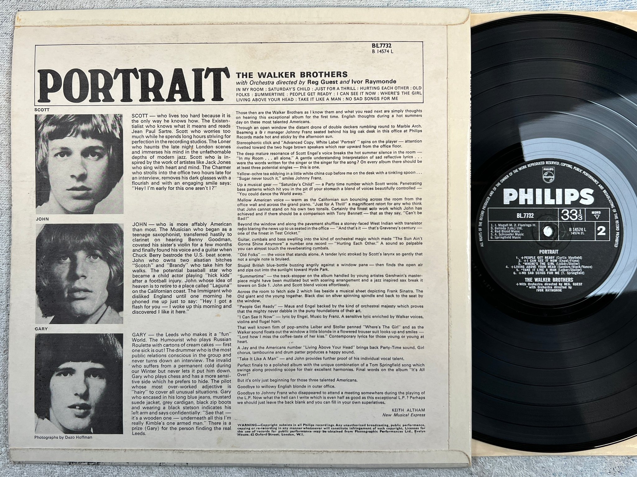 Omslagsbild för skivan THE WALKER BROTHERS portrait LP -66 UK PHILIPS mono BL.7732