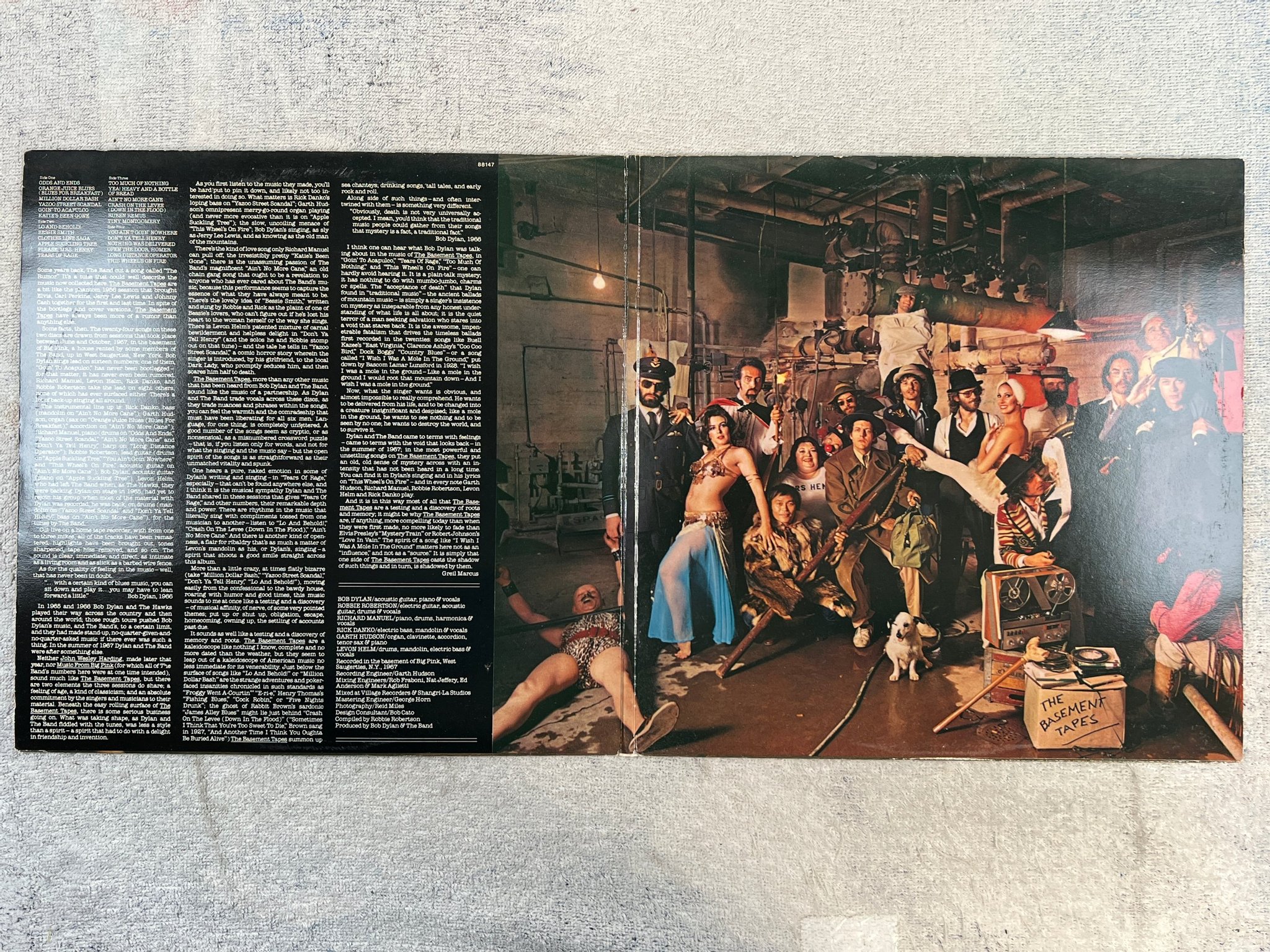 Omslagsbild för skivan BOB DYLAN & THE BAND the basement tapes 2xLP -75 Hol CBS 88147