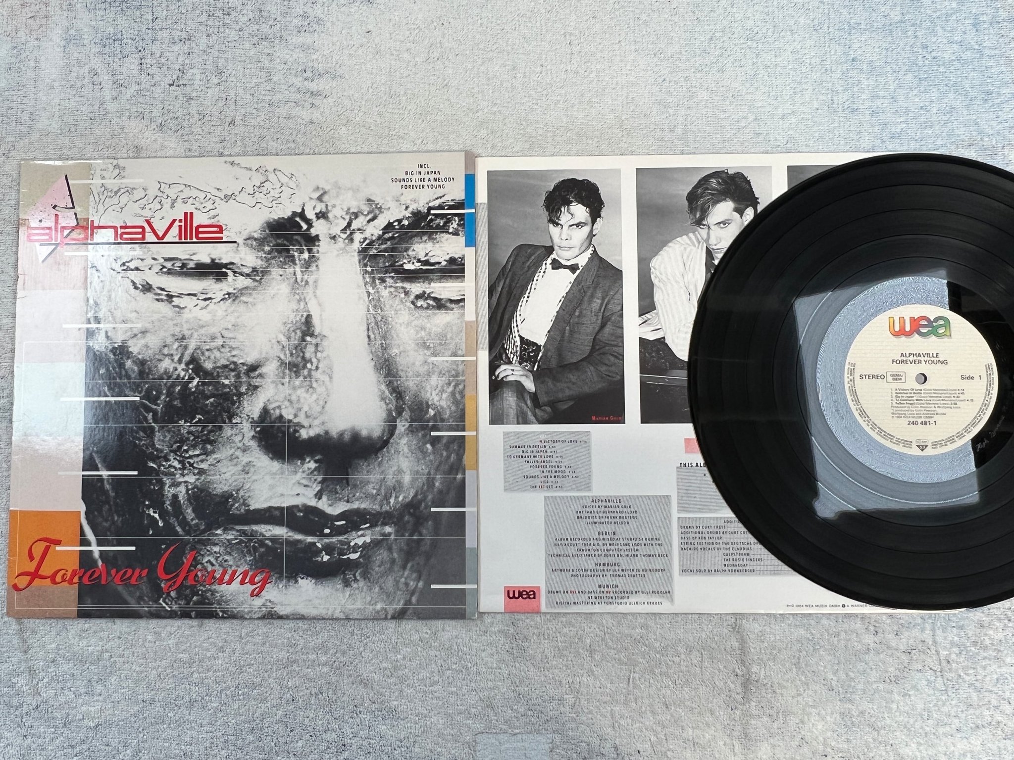 Omslagsbild för skivan ALPHAVILLE Forever Young LP -84 WEA 240481-1