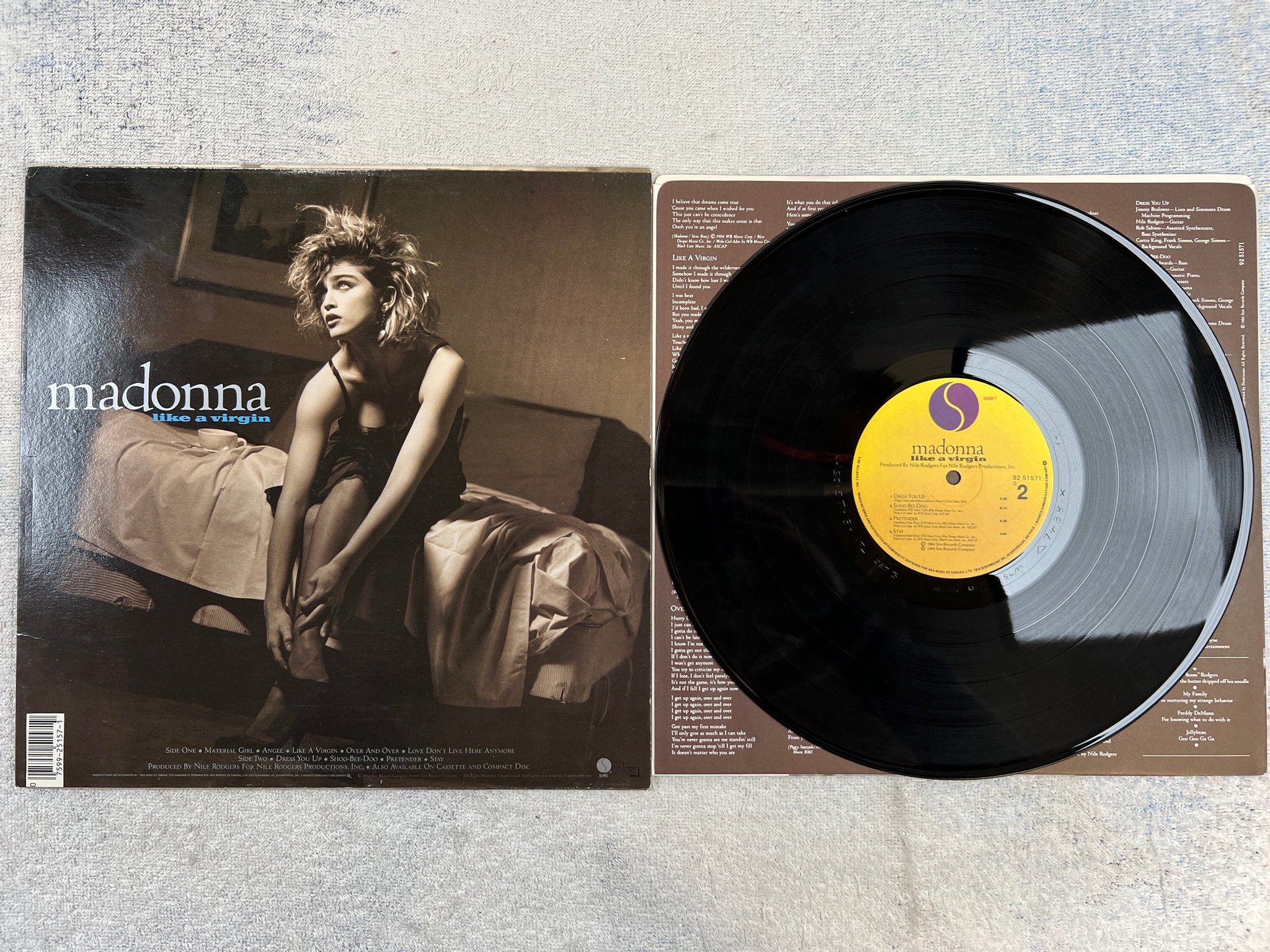 Omslagsbild för skivan MADONNA like a virgin LP -84 Can VIRGIN 9251571