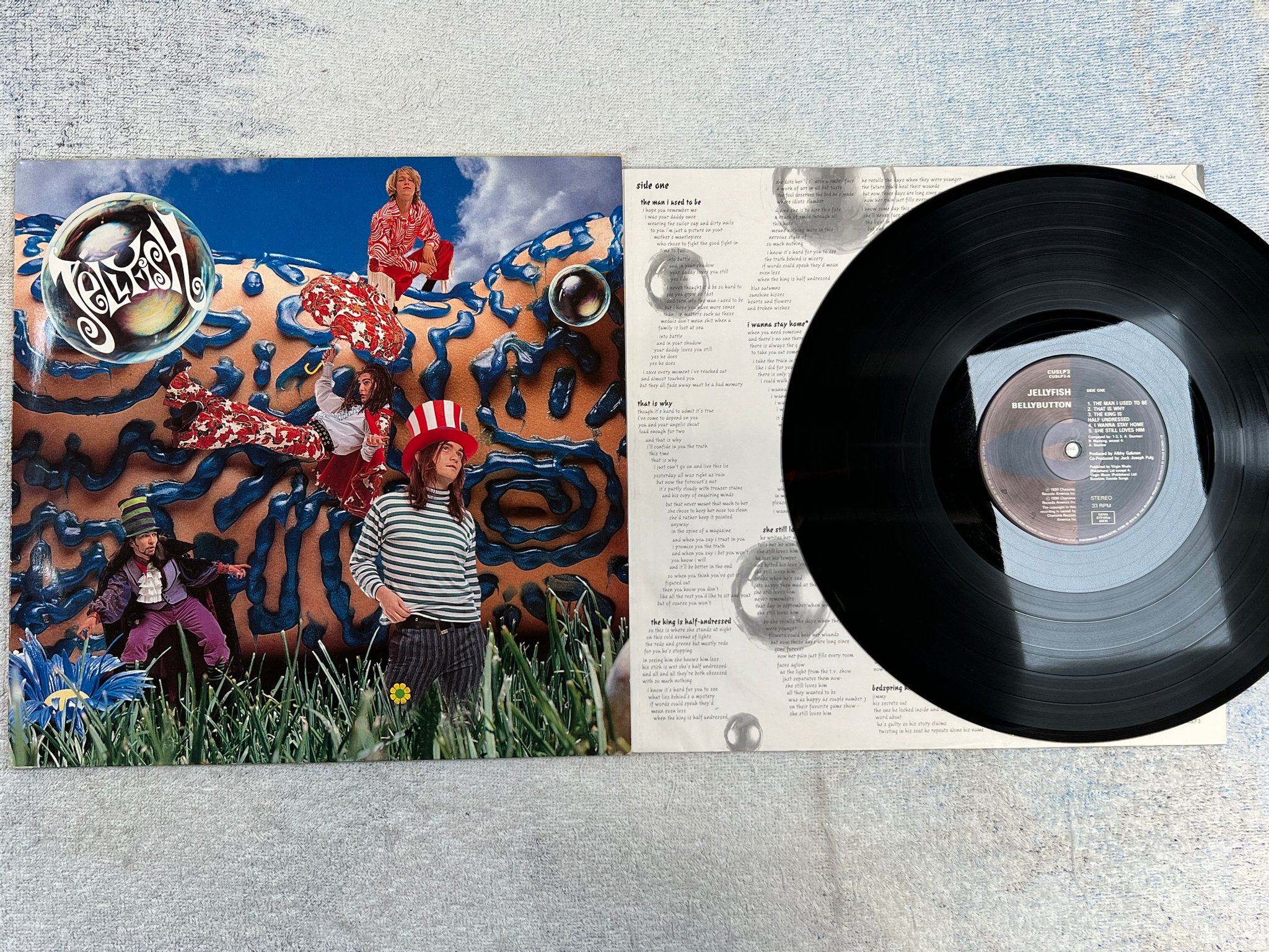 Omslagsbild för skivan JELLYFISH bellybutton LP -90 CHARISMA CUSLP3