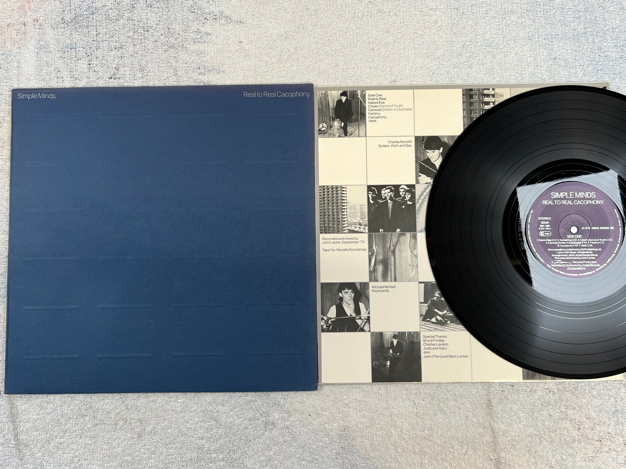 Omslagsbild för skivan SIMPLE MINDS real to real cacophony LP -79 Ger ARISTA 201150