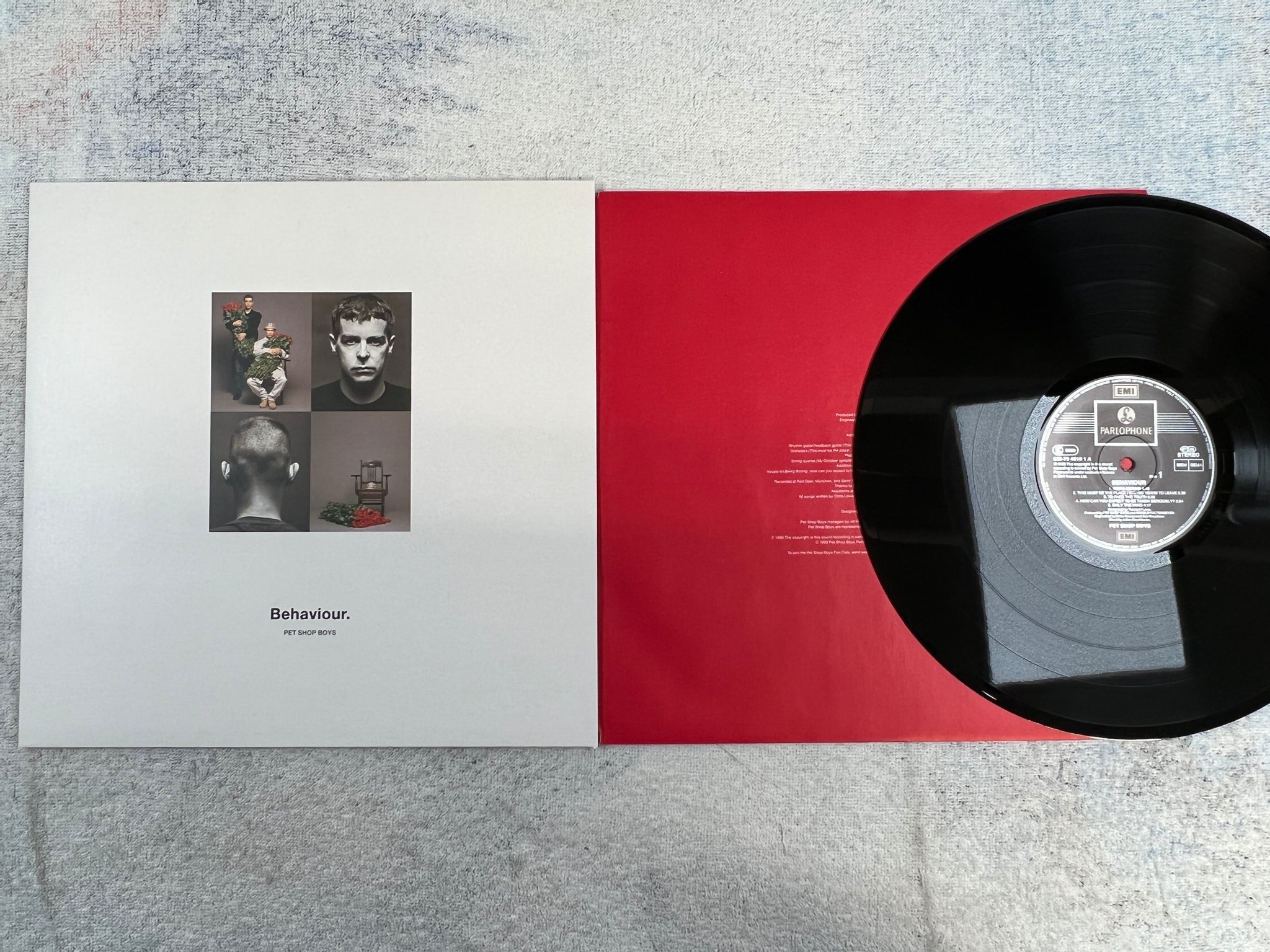 Omslagsbild för skivan PET SHOP BOYS behaviour LP -90 EMI/PARLOPHONE 068-7943101