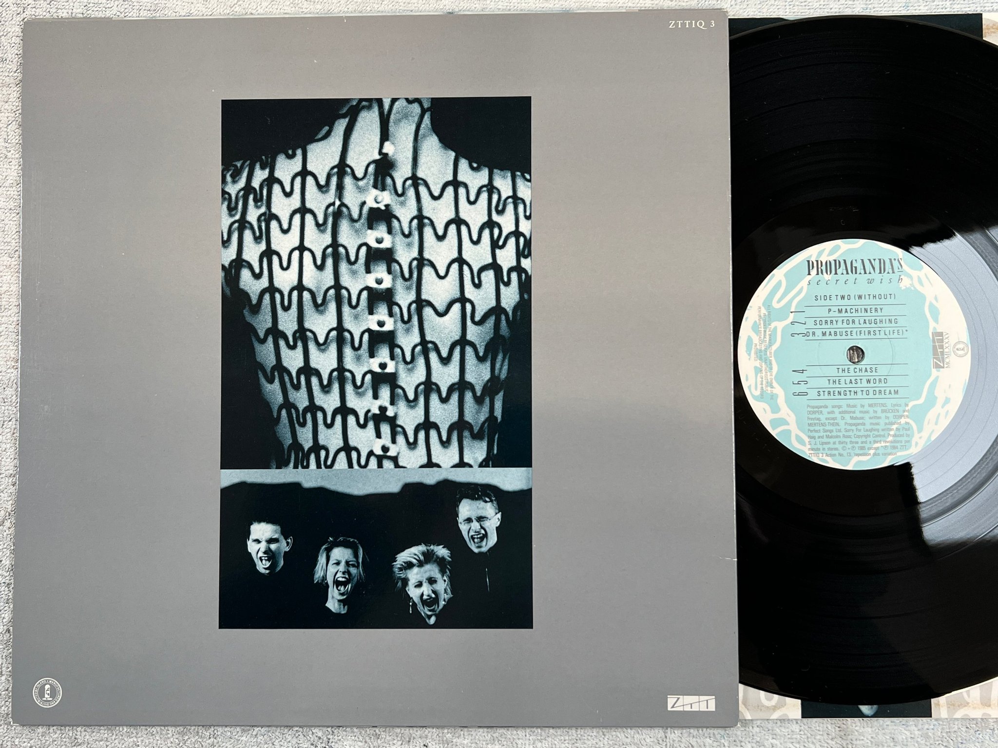 Omslagsbild för skivan PROPAGANDA secret wish LP -85 ZZT ZTTIQ 3 