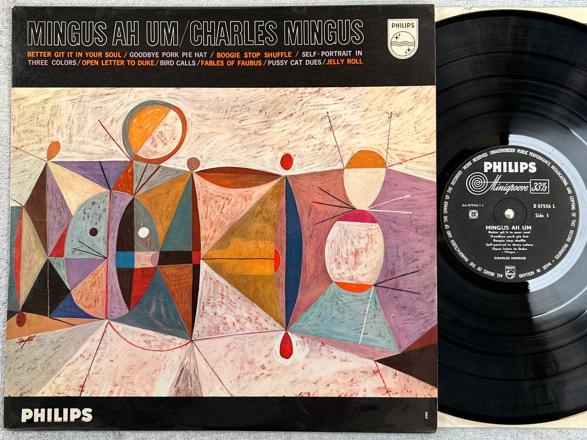 Omslagsbild för skivan CHARLIE MINGUS ah um LP -60 Hol PHILIPS  b 07556 l 