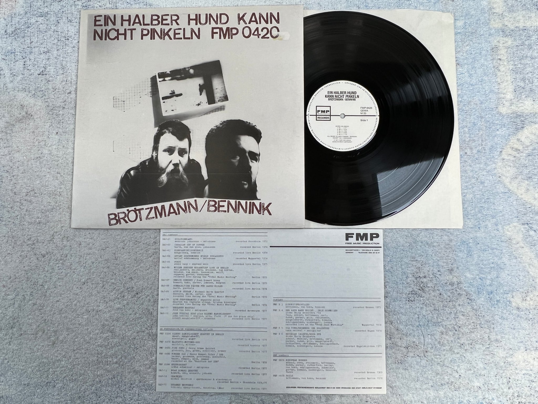 Omslagsbild för skivan BRÖTZMANN / BENNINK Ein Halber Hund Kann... LP -77 Ger FMP 0420 free jazz