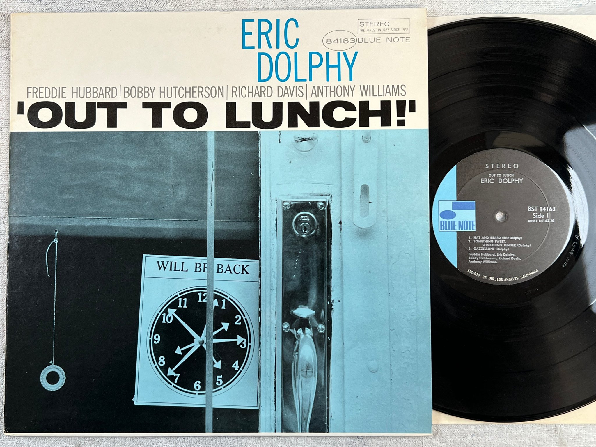 Omslagsbild för skivan ERIC DOLPHY out of lunch LP US BLUE NOTE BST 84163 ** Amazing **
