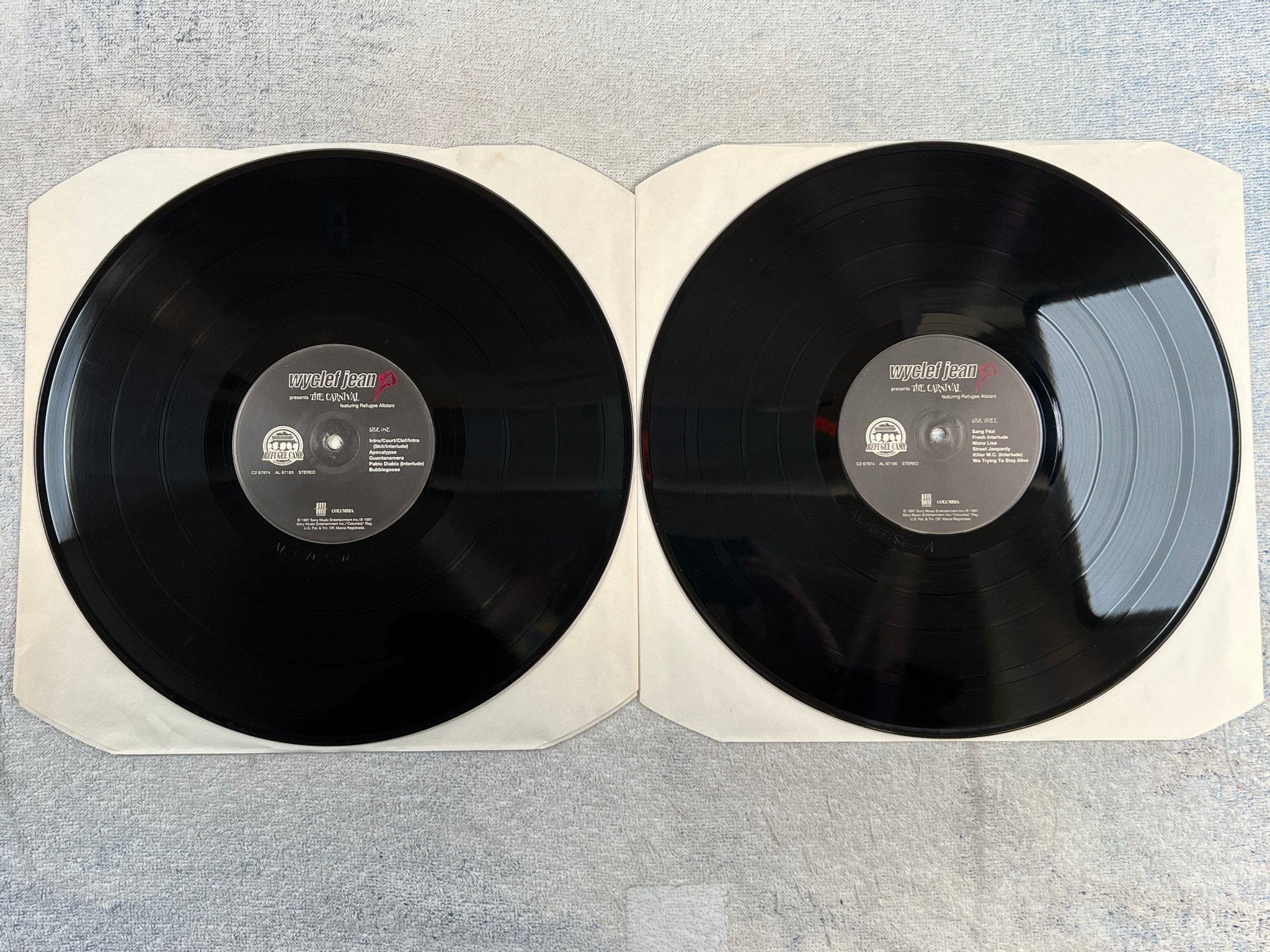 Omslagsbild för skivan WYCLEF JEAN the carnival 2xLP -97 US RUFFHOUSE C2 67974 