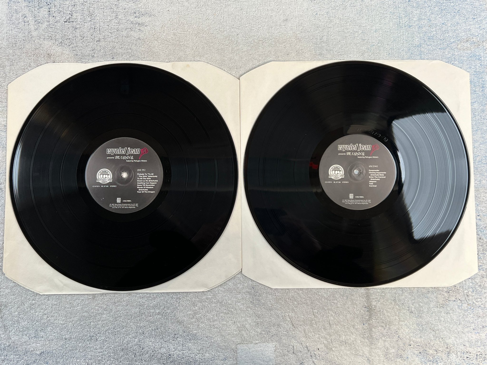 Omslagsbild för skivan WYCLEF JEAN the carnival 2xLP -97 US RUFFHOUSE C2 67974 