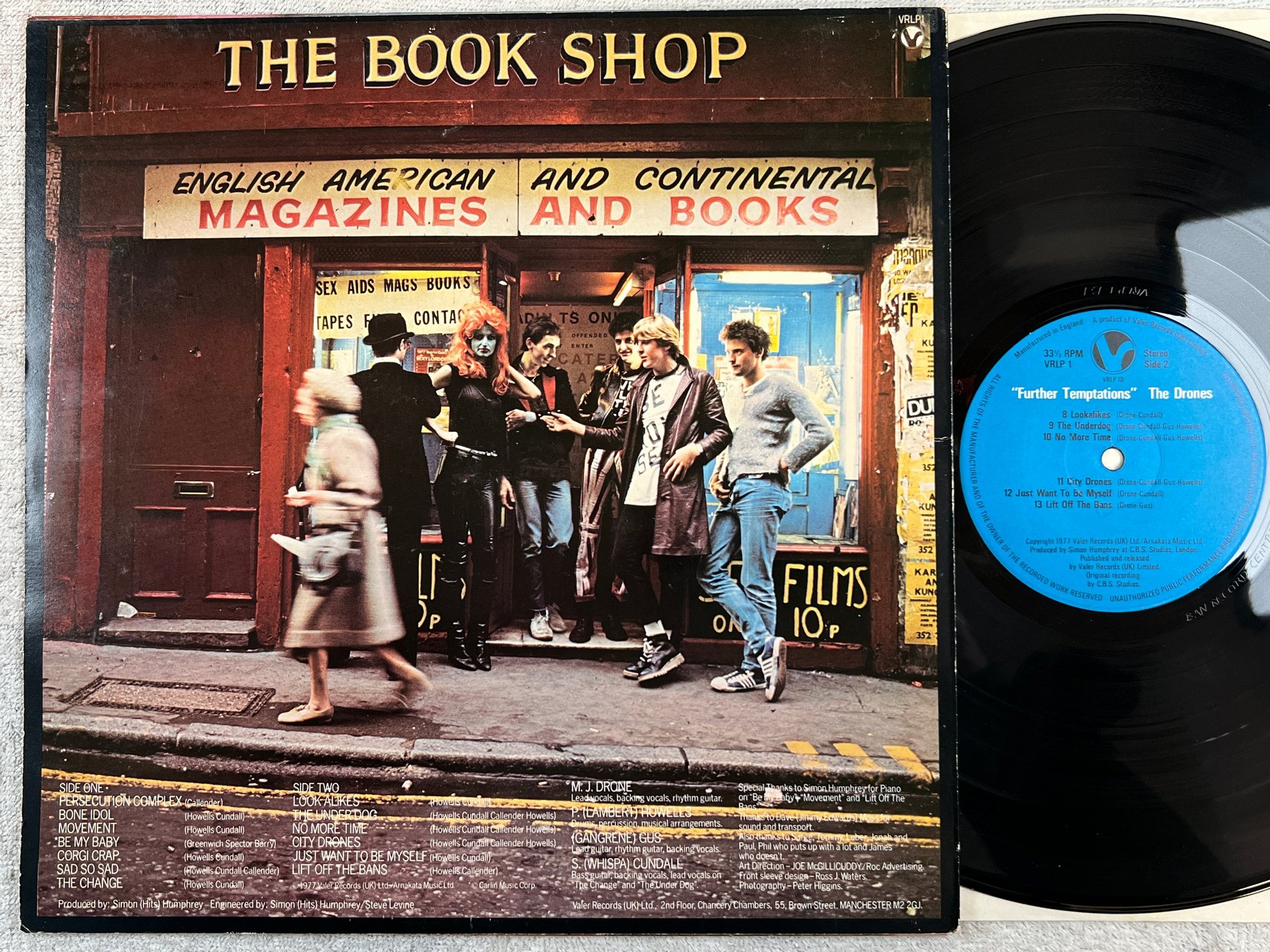 Omslagsbild för skivan THE DRONES further temptations LP -77 UK VALER VRLP1 punk