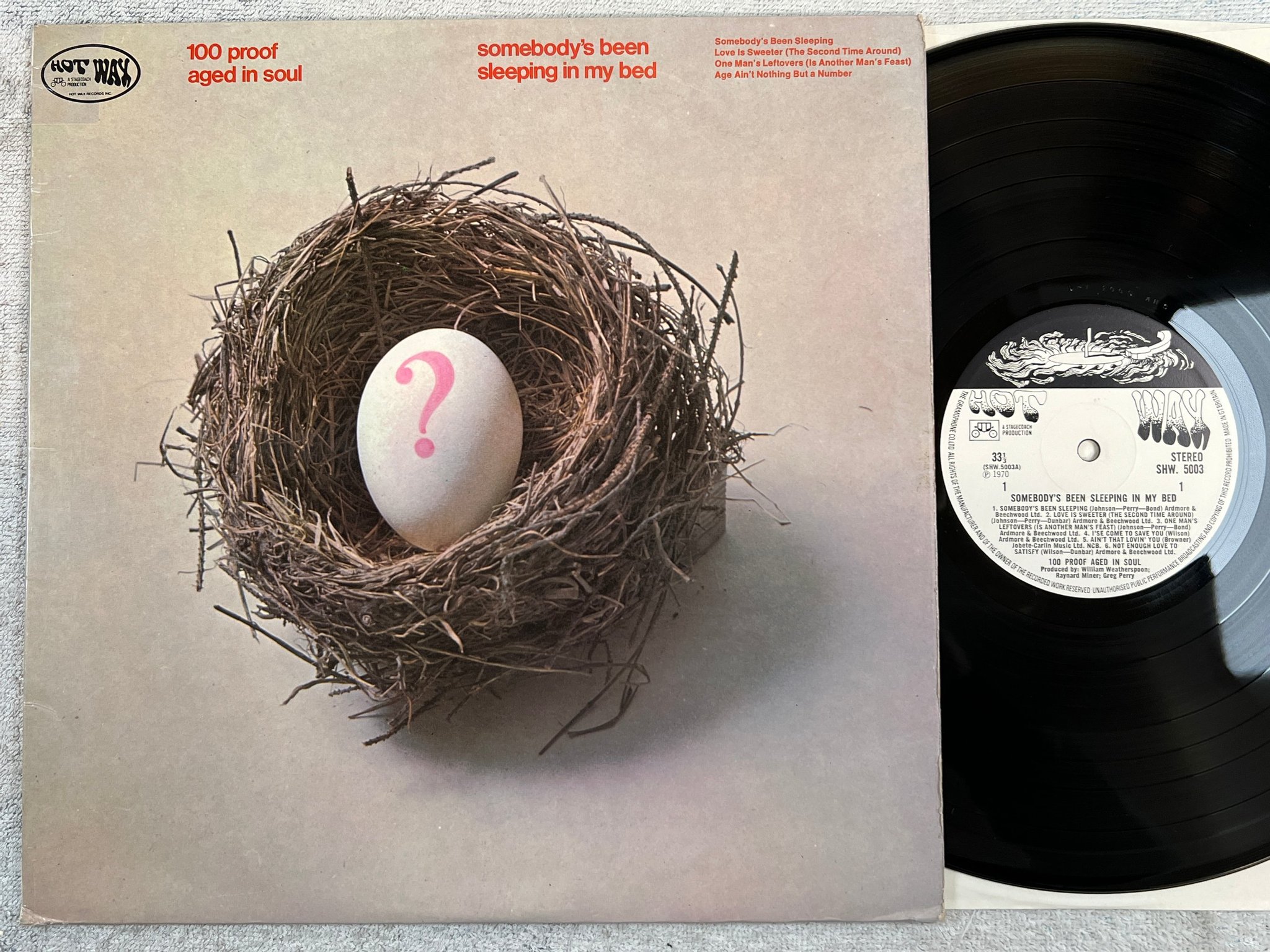 Omslagsbild för skivan 100 PROOF AGED IN SOUL Somebody's Been Sleeping In My Bed LP -71 UK HOT WAX 