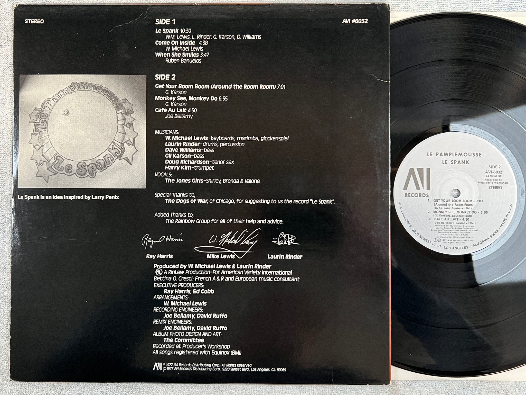 Omslagsbild för skivan LE PAMPLEMOUSSE le spank LP -77 US AVI 6032 disco