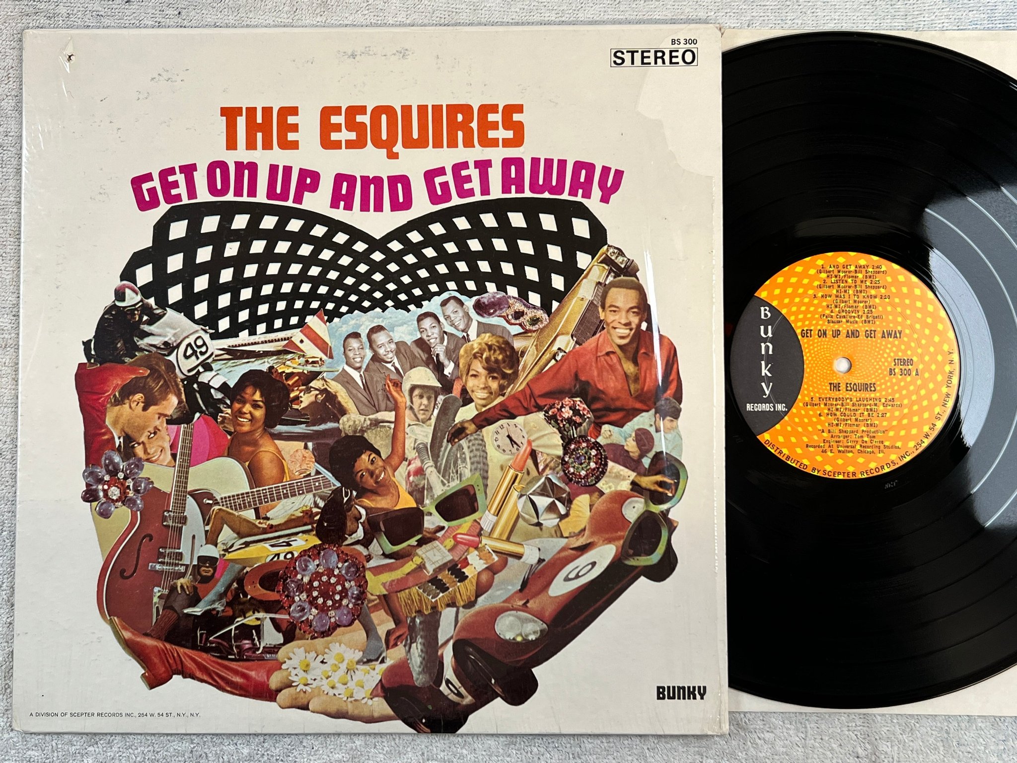 Omslagsbild för skivan THE ESQUIRES get on up and get away LP -67 US BUNKY BS 300