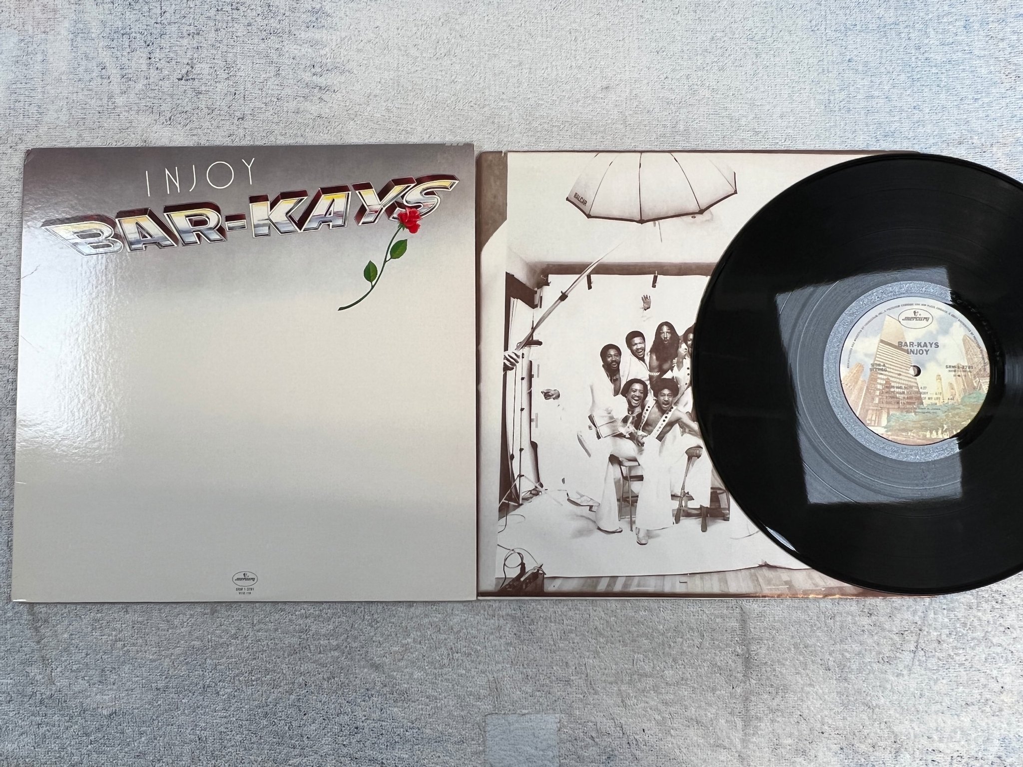 Omslagsbild för skivan BAR-KAYS injoy LP -79 US MERCURY SR,-1-3781
