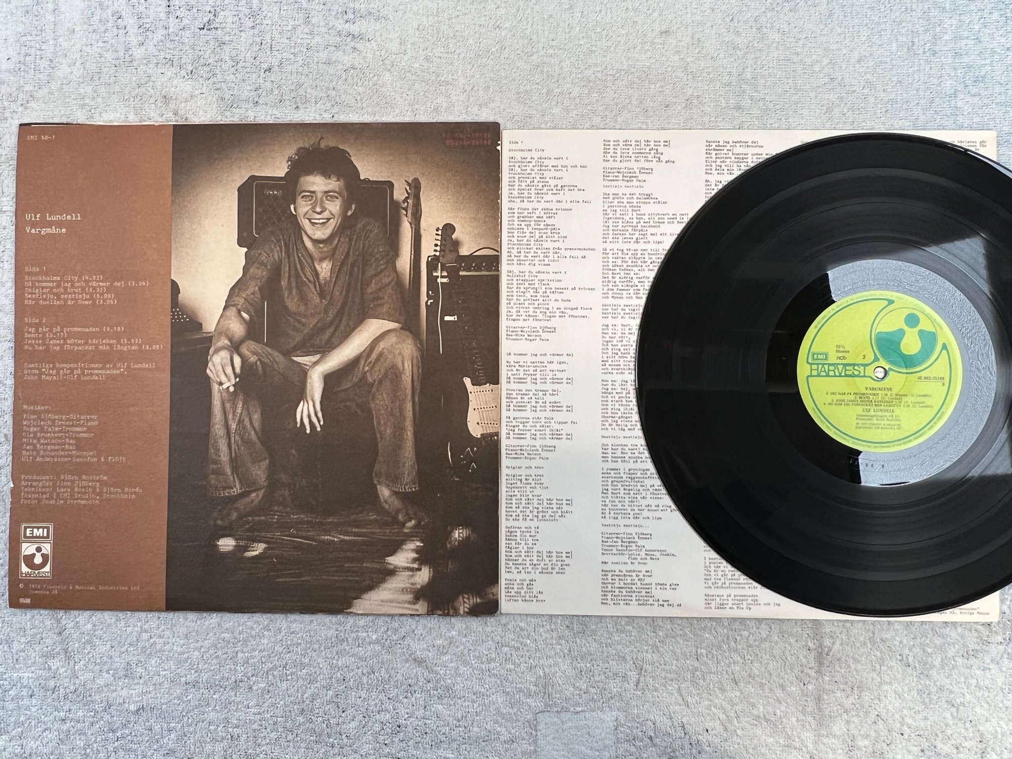 Omslagsbild för skivan ULF LUNDELL vargmåne LP -75 ncb HARVEST 4E 062-35188