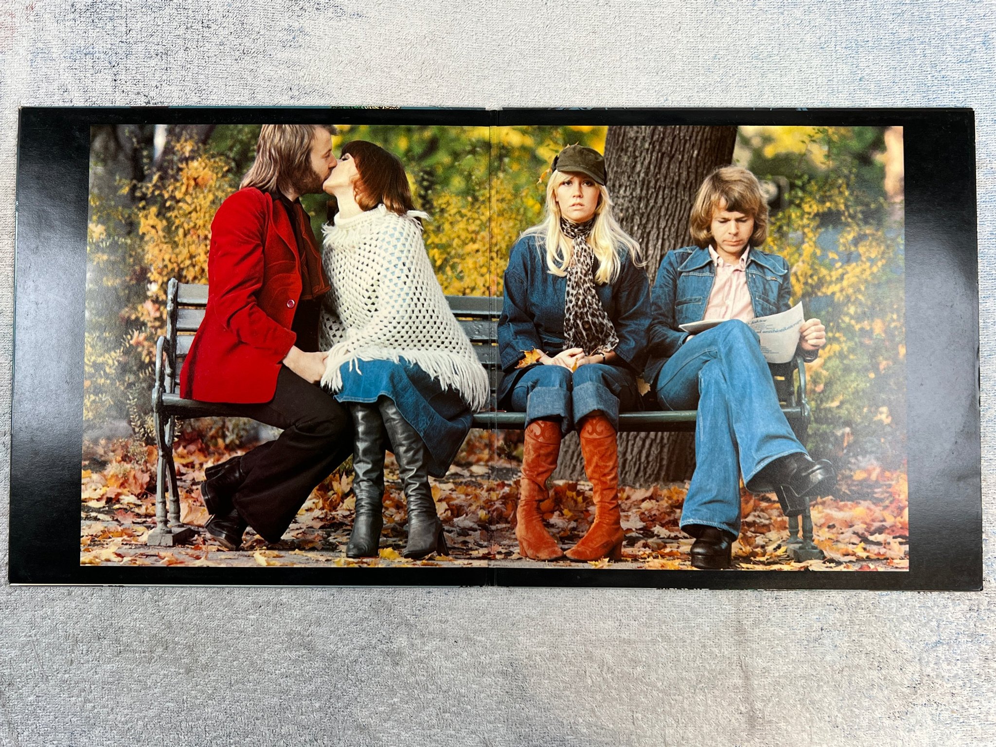 Omslagsbild för skivan ABBA greatest hits LP -75 POLAR POLS 266 Hans Arnold cover art ! ! 