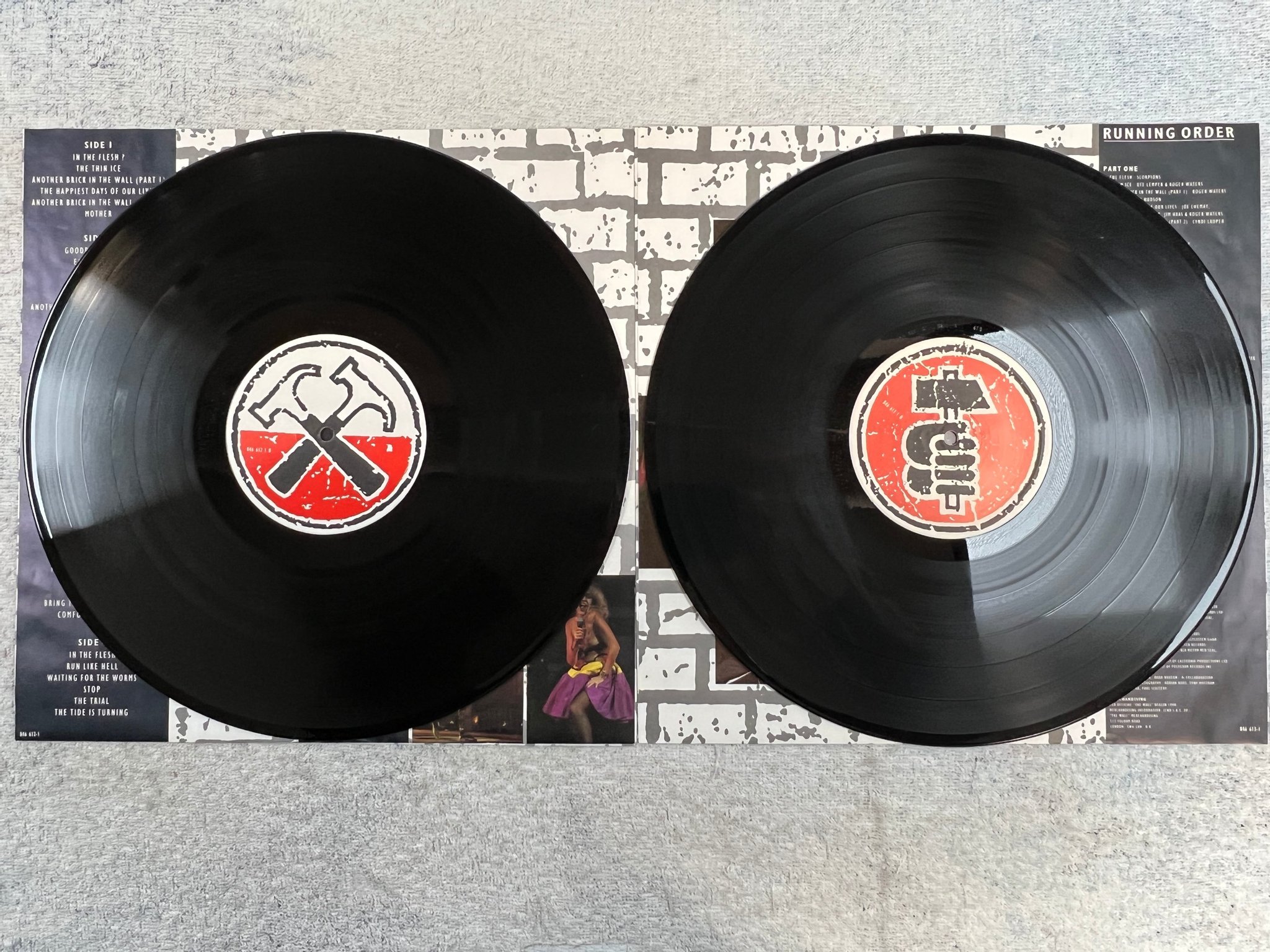 Omslagsbild för skivan ROGER WATERS the wall 2xLP -90 Hol MERCURY 846 612-1