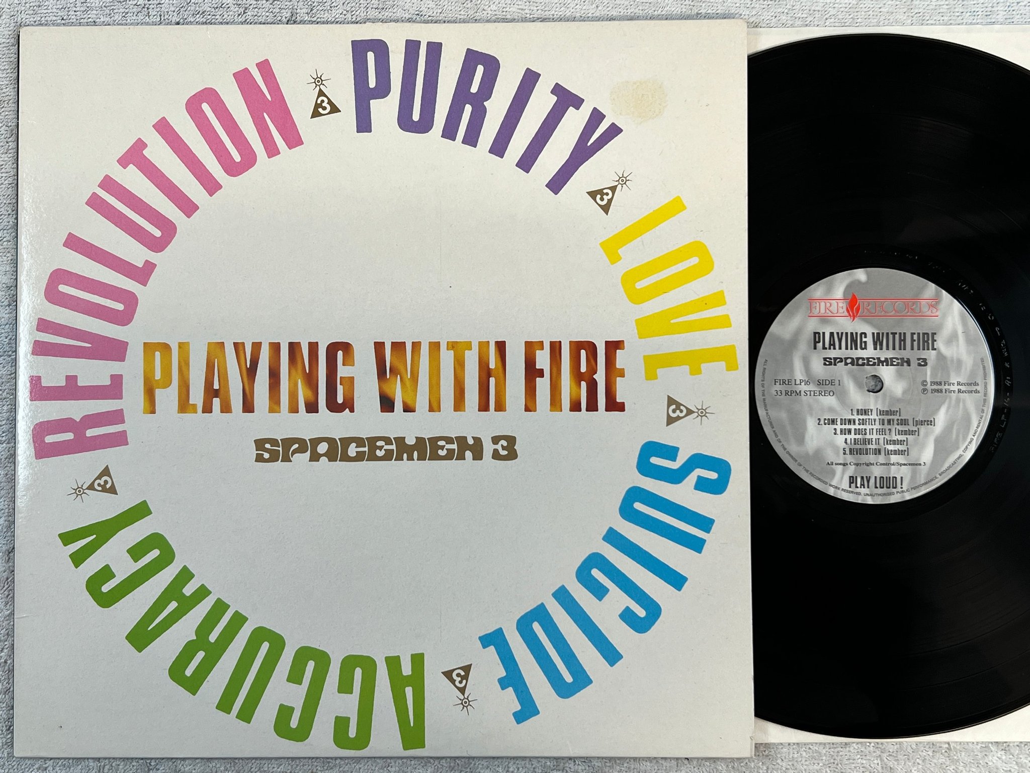 Omslagsbild för skivan SPACEMEN 3 playing with fire LP -88 UK FIRE RECORDS FIRE LP16 Indie rock
