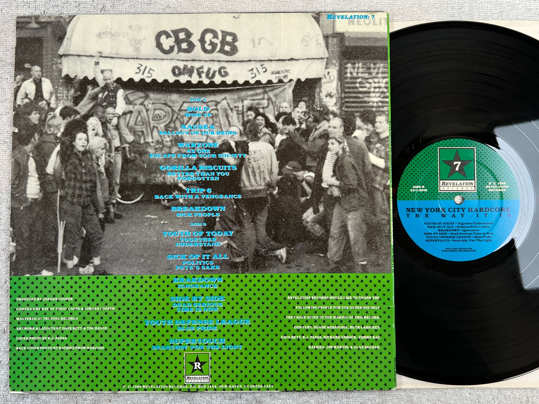 Omslagsbild för skivan V/A New York City Hardcore LP -88 US  REVELATION: 7 hardcore / punk