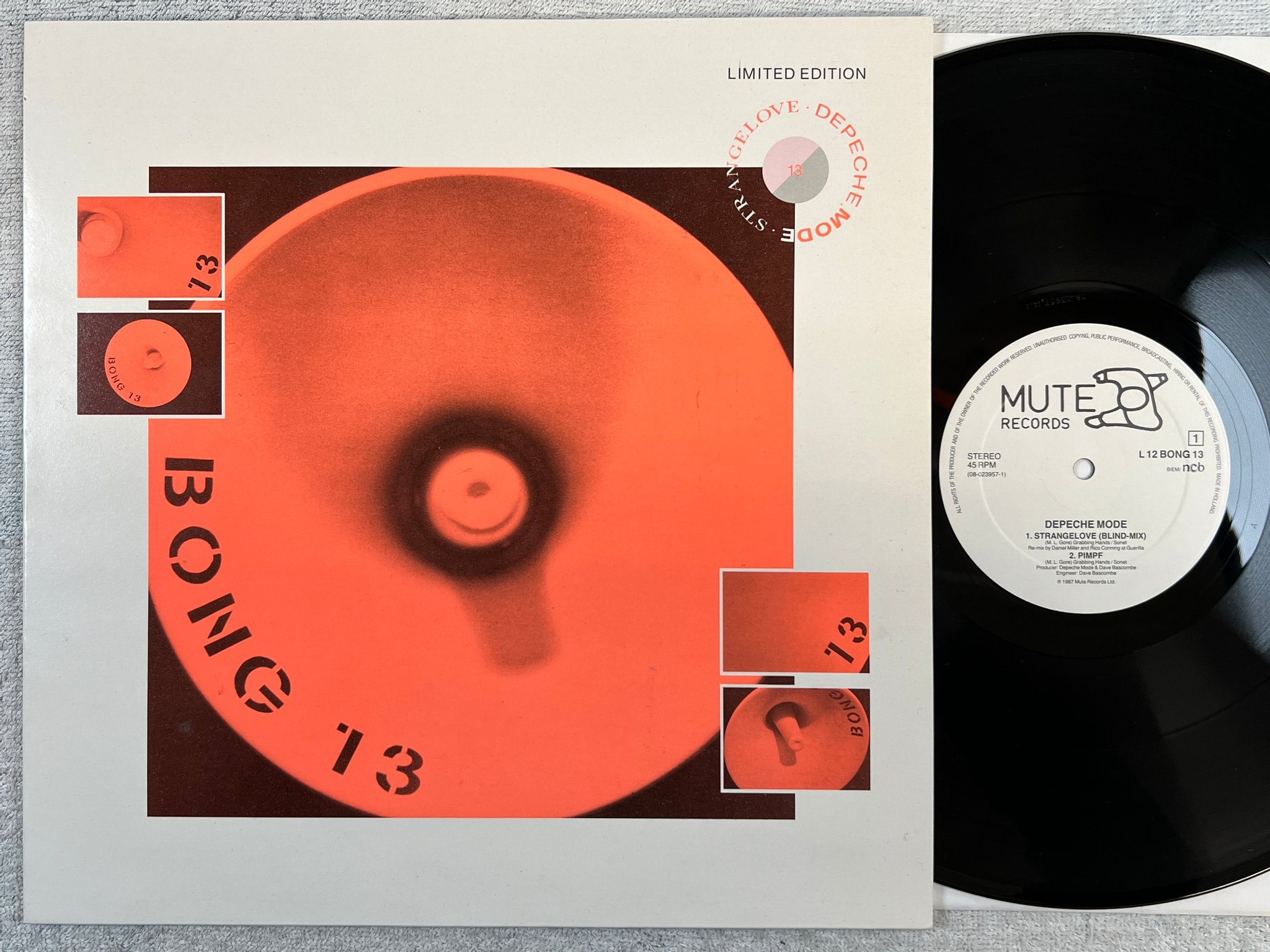 Omslagsbild för skivan DEPECHE MODE strangelove (blind-mix) 12"single -87 ncb MUTE L12 BONG 13