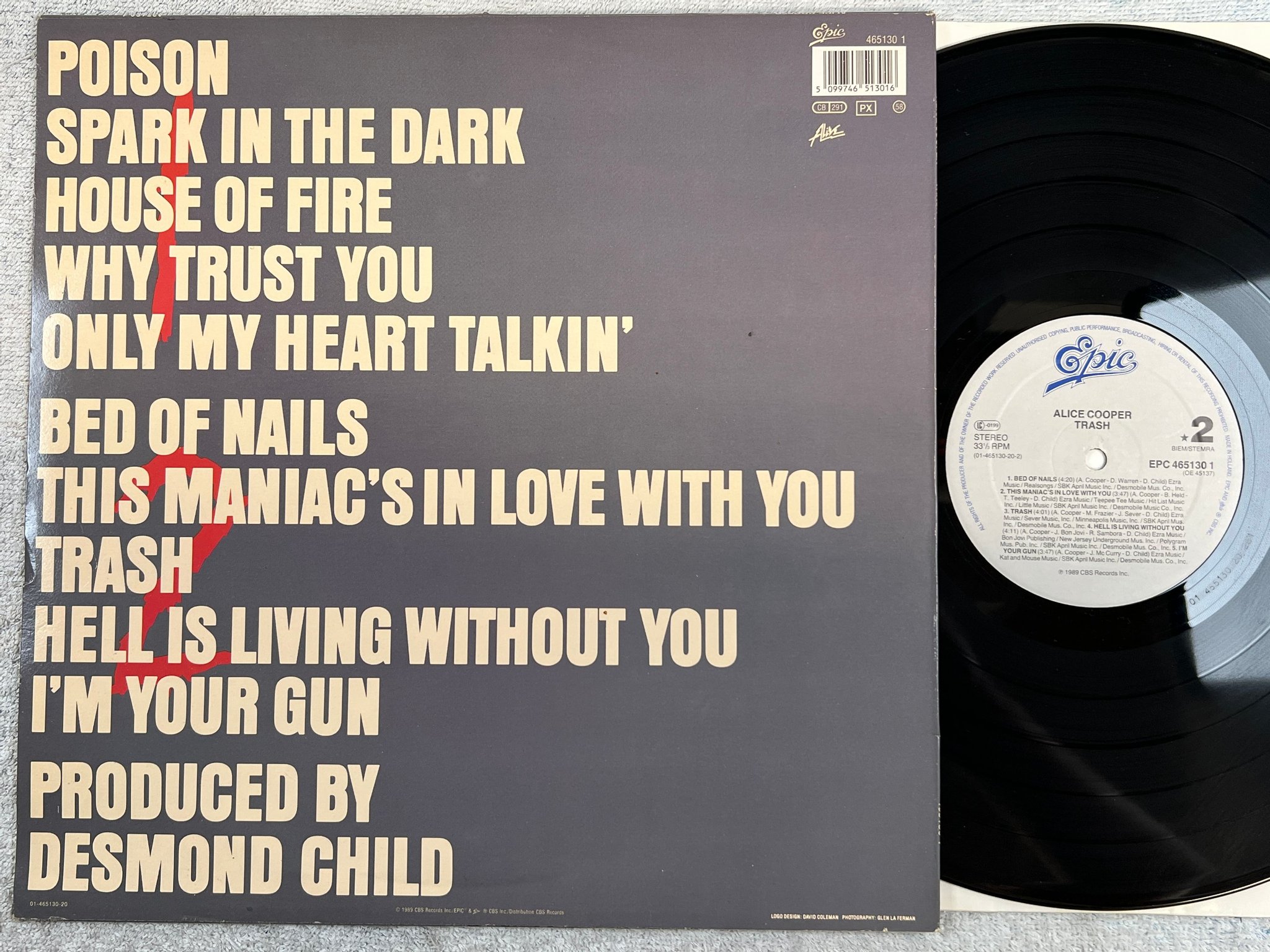 Omslagsbild för skivan ALICE COOPER trash LP -89 EPIC EPC 465130 1 