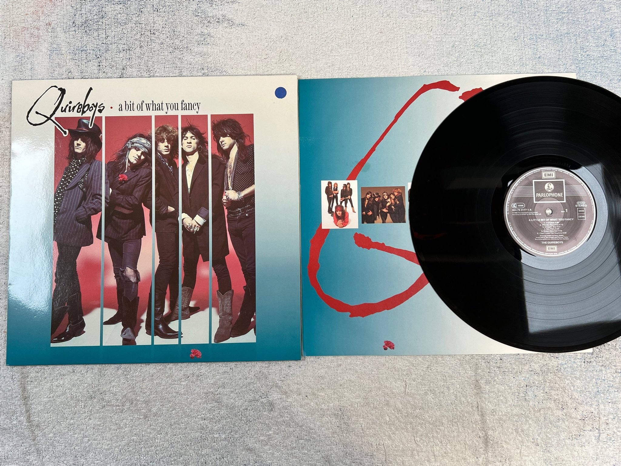 Omslagsbild för skivan THE QUIREBOYS A Bit Of What You Fancy LP -90 parlophone 064-79 3177 1