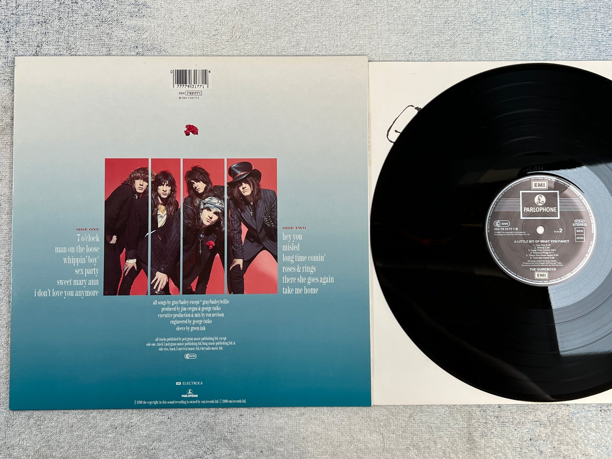 Omslagsbild för skivan THE QUIREBOYS A Bit Of What You Fancy LP -90 parlophone 064-79 3177 1