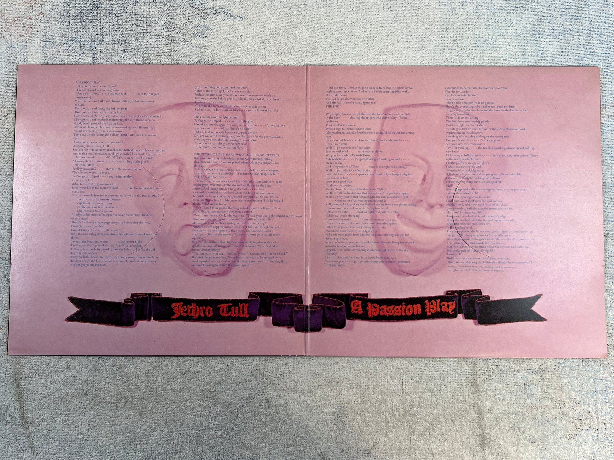 Omslagsbild för skivan JETHRO TULL a passion play LP -73  CHRYSALIS CHR 1040