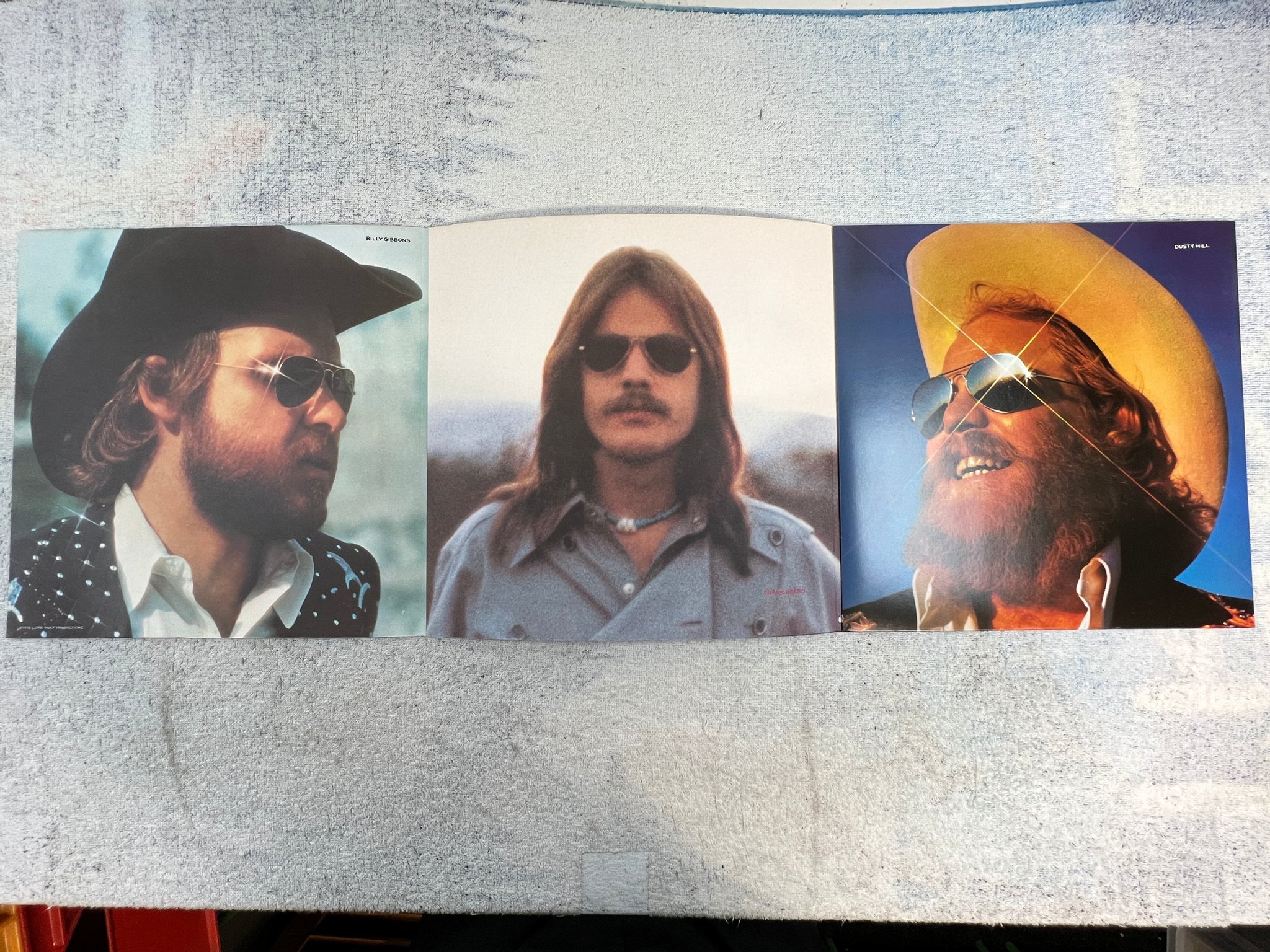 Omslagsbild för skivan ZZ TOP tejas LP re NCB WARNER BROS WB 56605