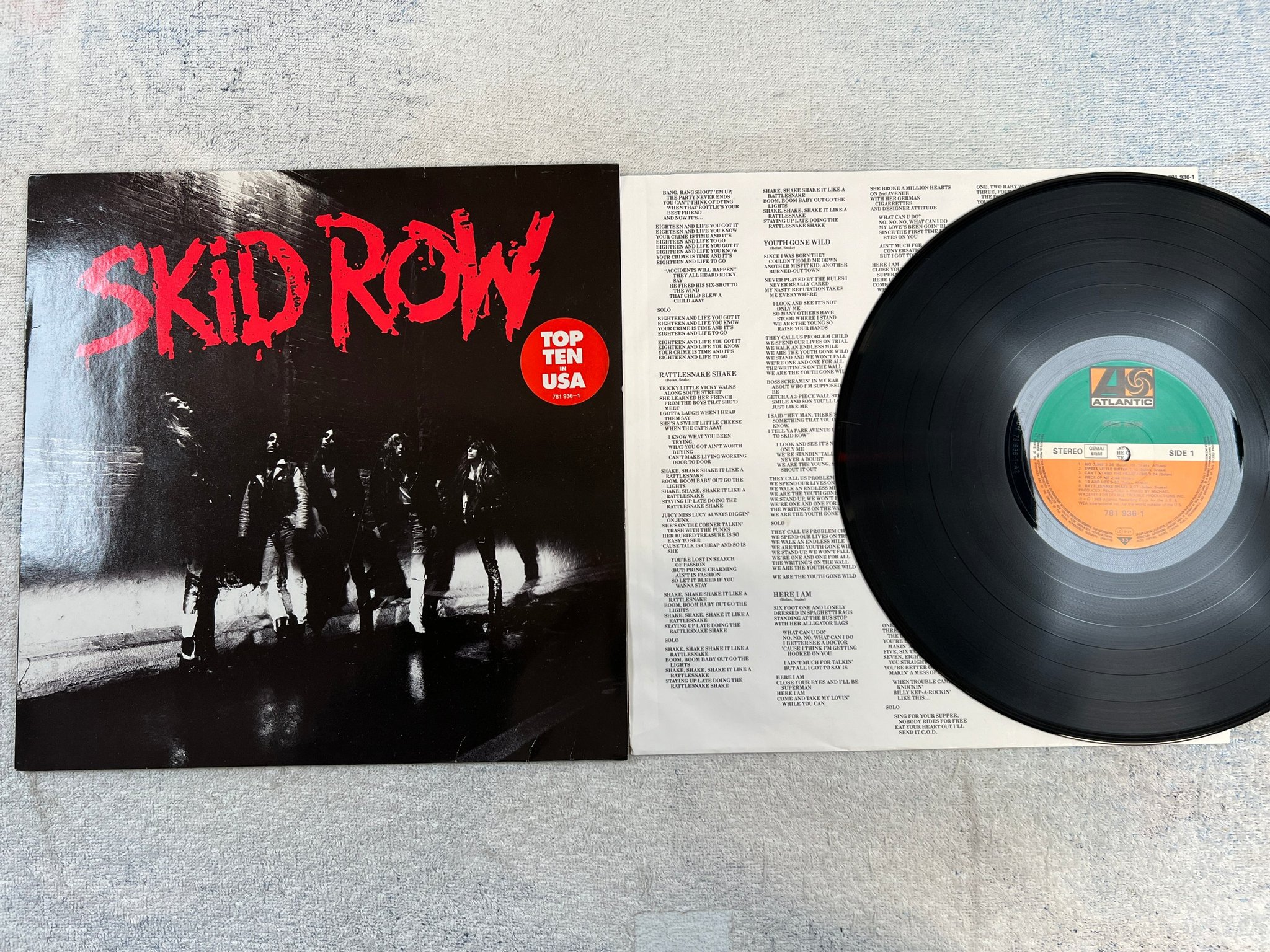 Omslagsbild för skivan SKID ROW s/t LP -89 Ger ATLANTIC 781 936-1
