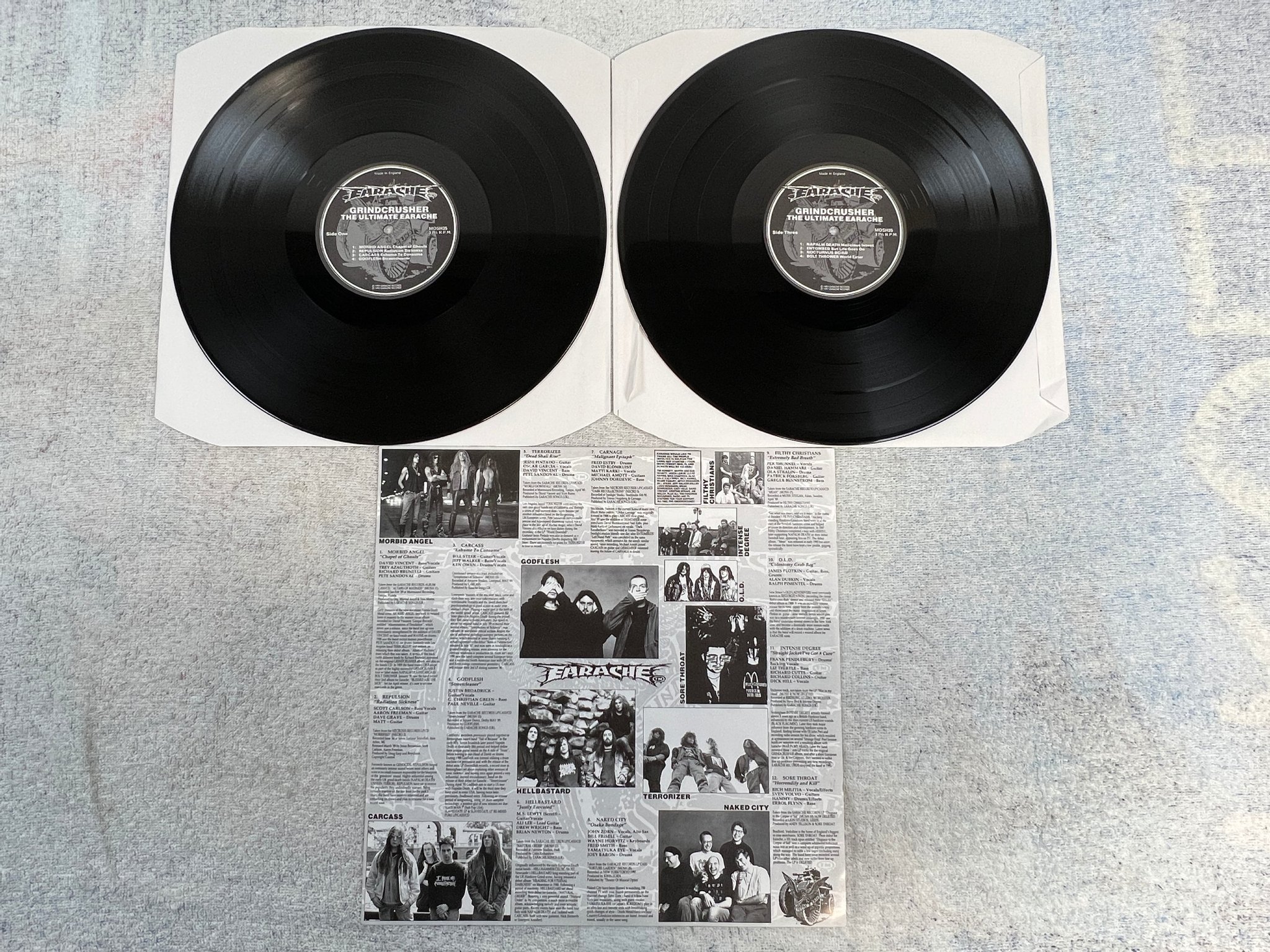 Omslagsbild för skivan V/A  Grindcrusher - the ultimate earache 2xLP -91 EARACHE MOSH35 