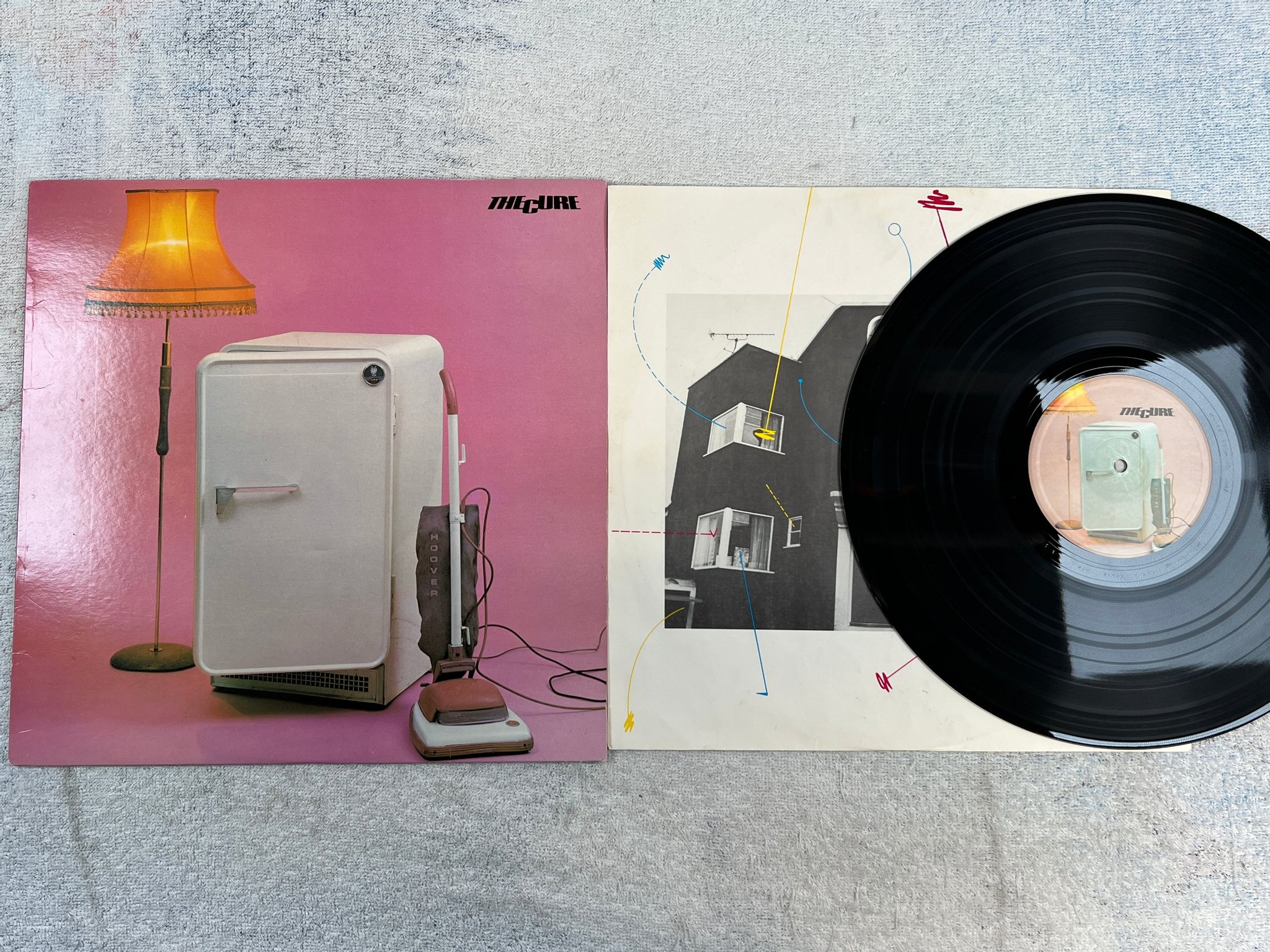 Omslagsbild för skivan THE CURE Three Imaginary Boys LP -79 UK FICTION FIX 1