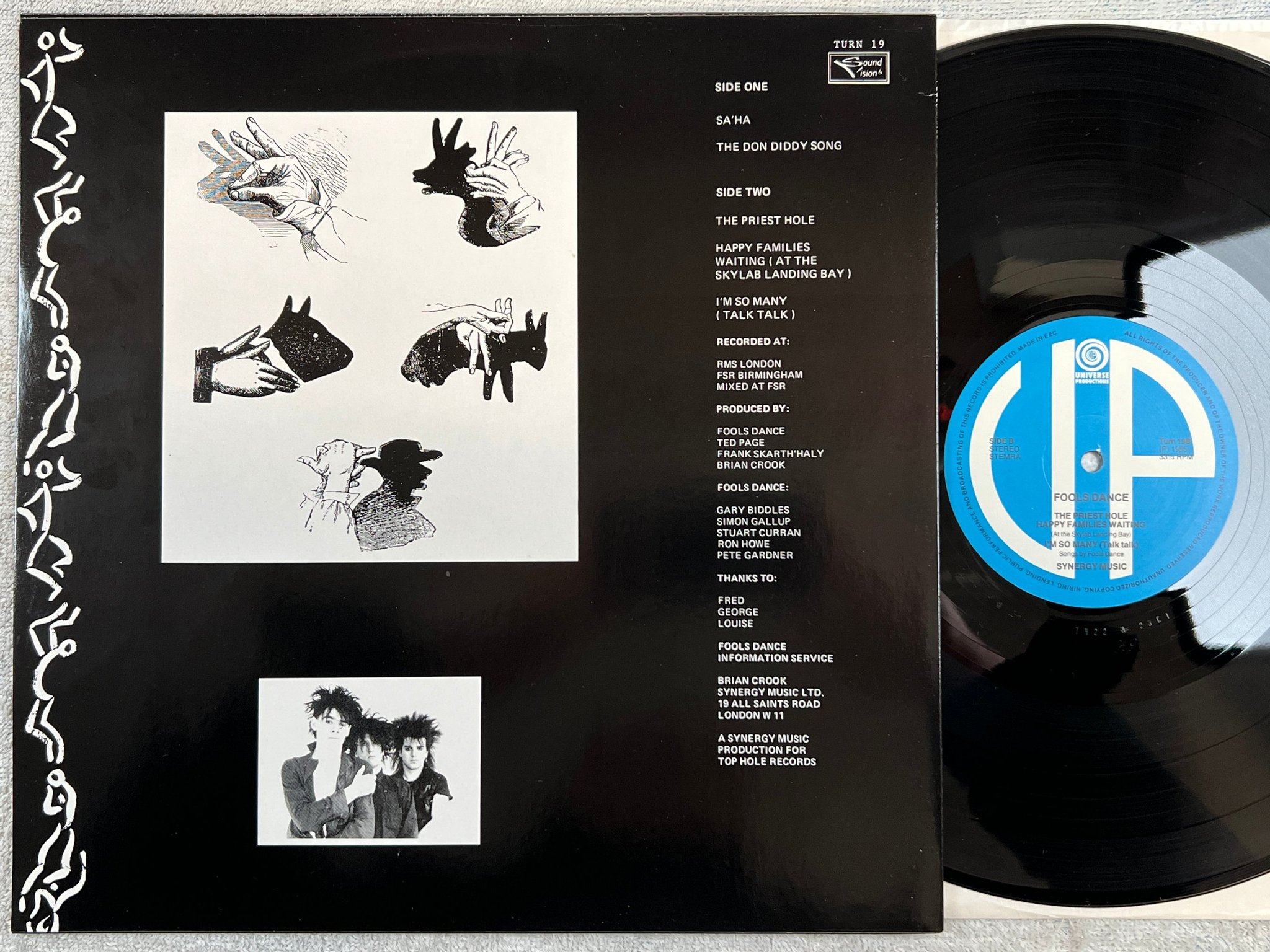 Omslagsbild för skivan FOOLS DANCE s/t  12"ep -85 Hol UNIVERSE TURN 19