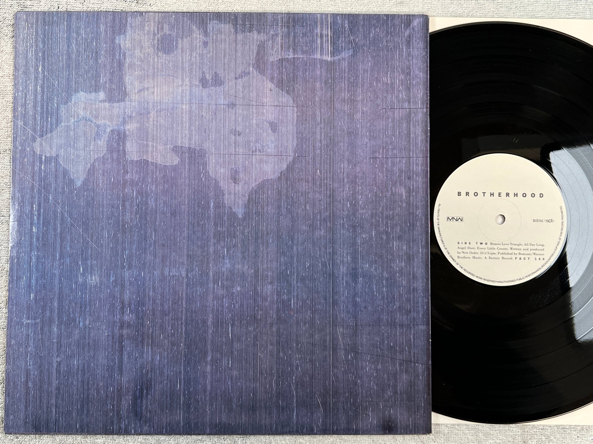 Omslagsbild för skivan NEW ORDER Brotherhood LP -86 ncb MNW FACT 150