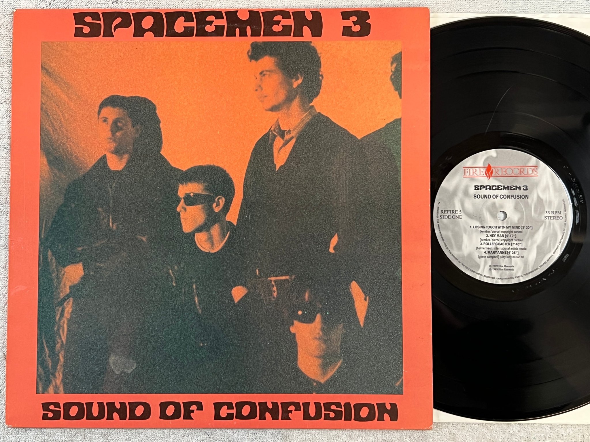 Omslagsbild för skivan SPACEMEN 3 sound of confusion LP re -89 FIRE REFIRE 5 indie rock