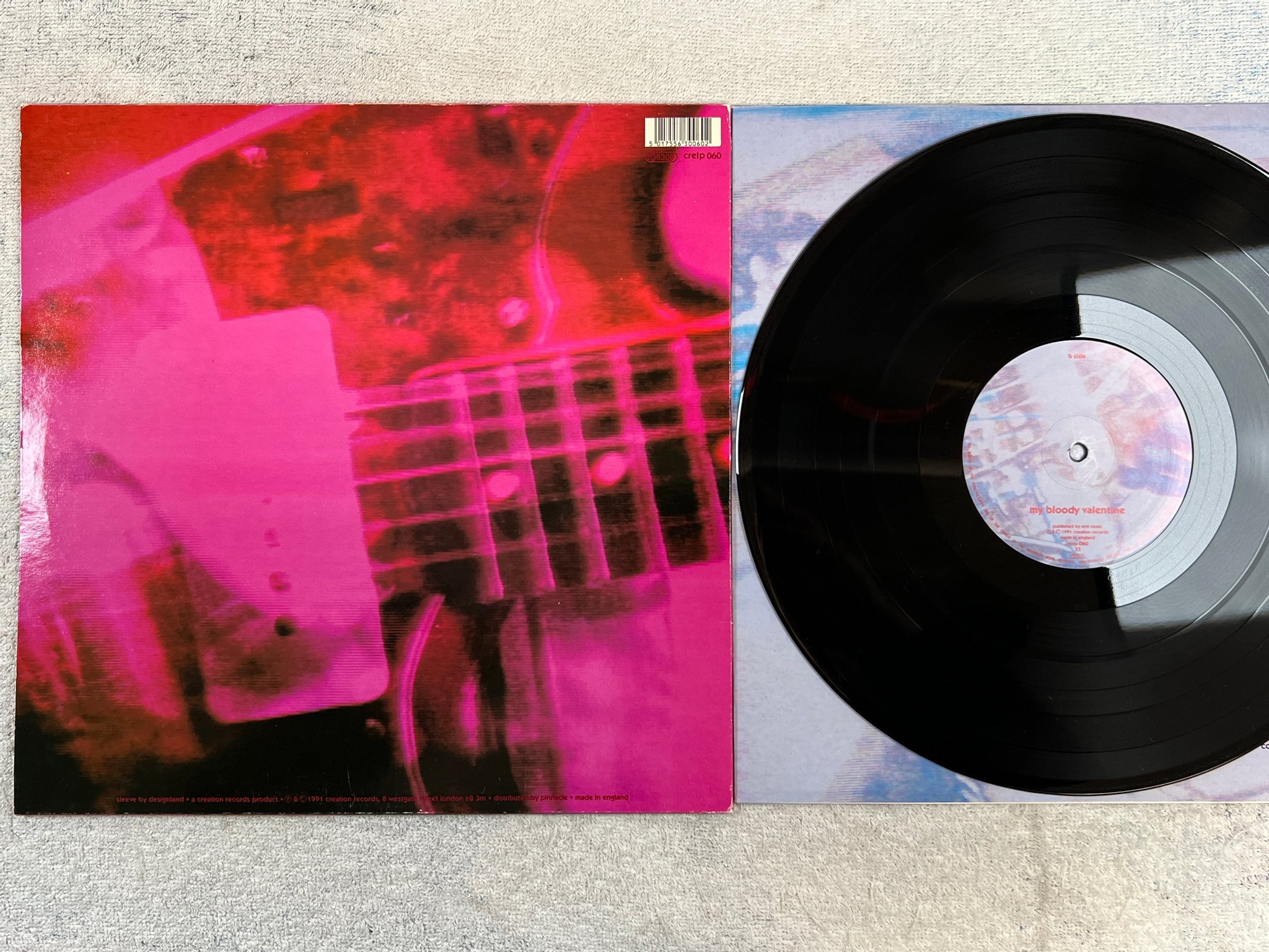 Omslagsbild för skivan MY BLOODY VALENTINE Loveless LP -91 UK CREATION crelp 060 ** mega rare **
