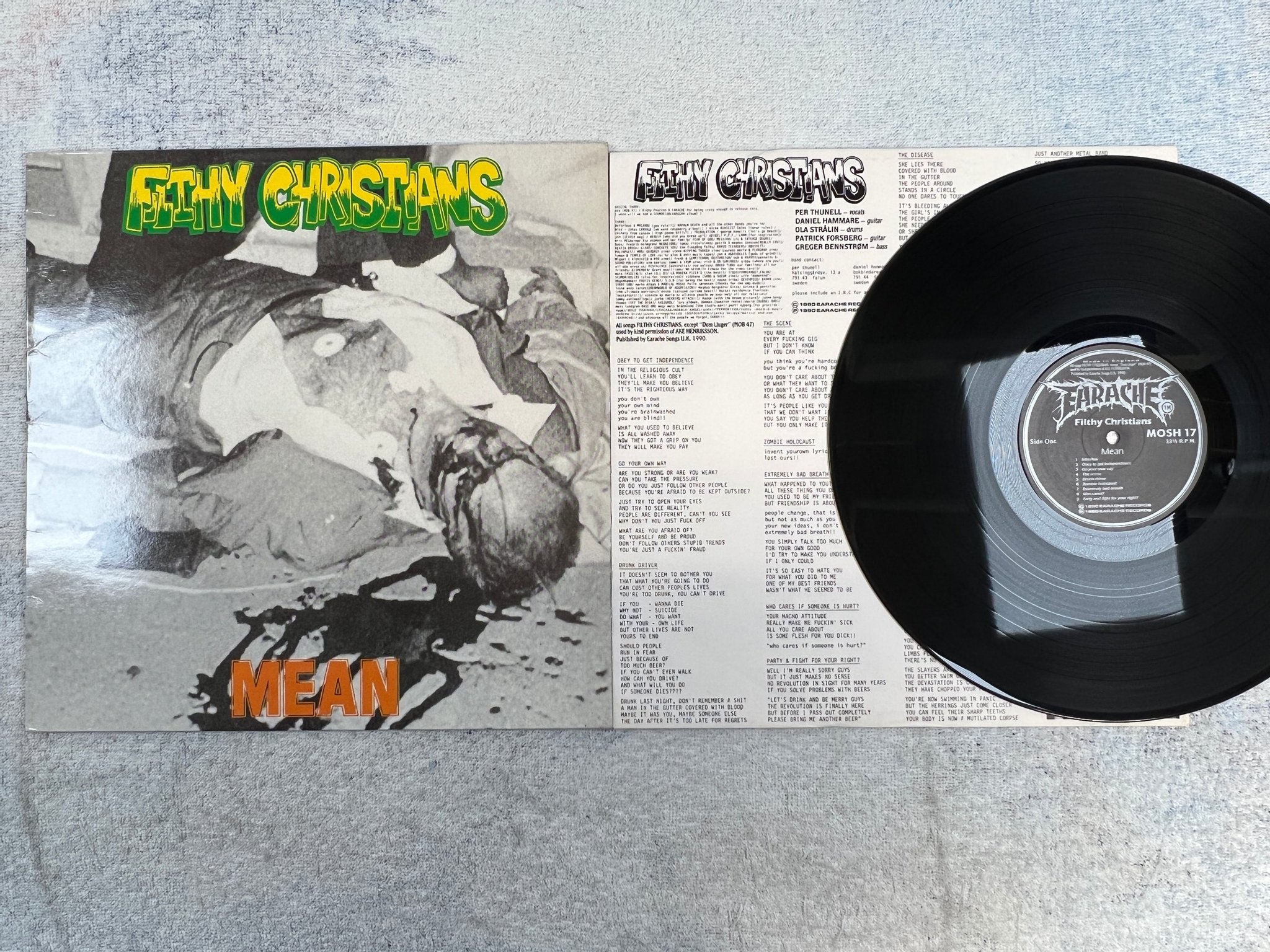Omslagsbild för skivan FILTHY CHRISTIANS Mean LP -90 UK EARACHE MOSH 17 gtindcore